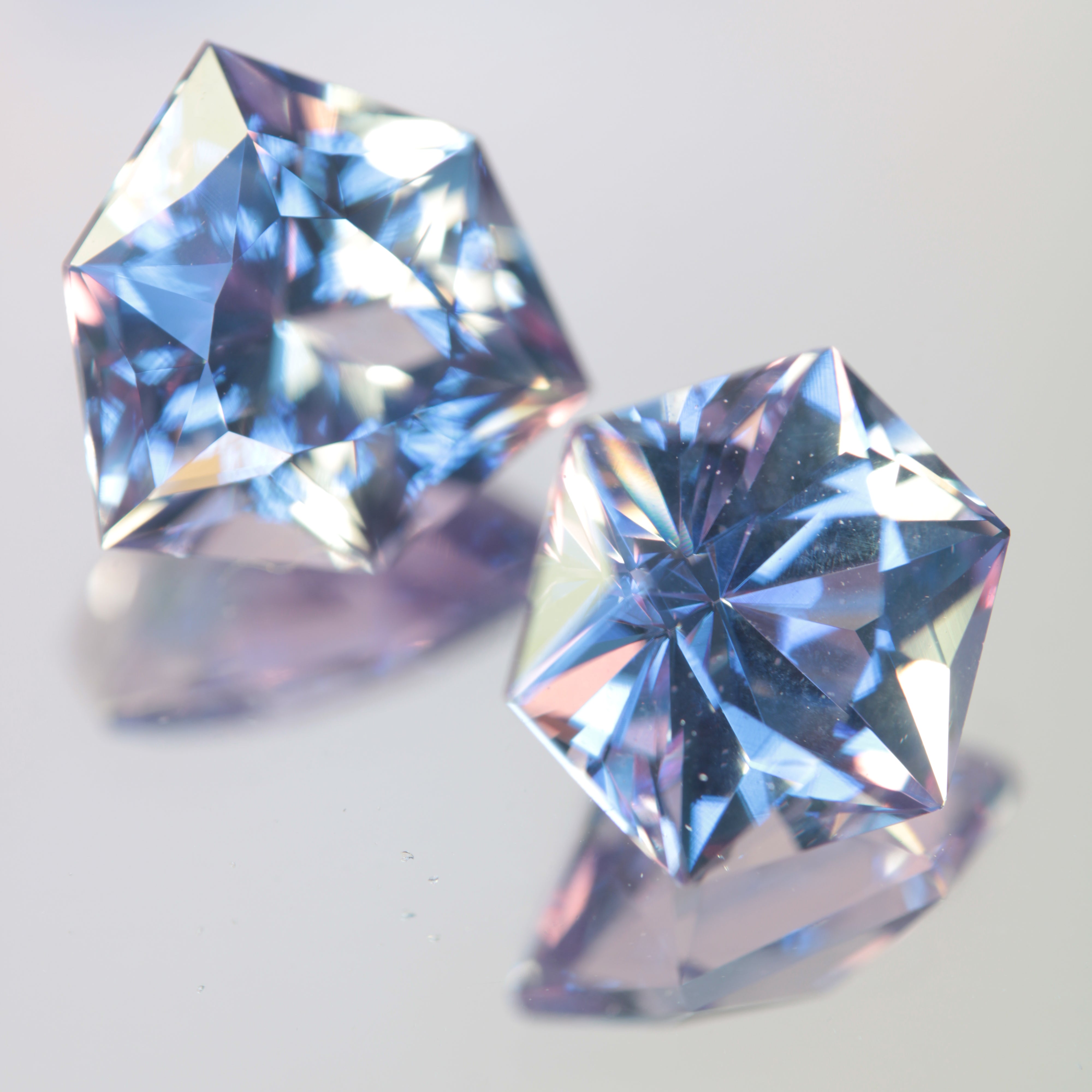 Color Change Sapphire, Vanadium-Doped Lab Gem – Gems Of Science