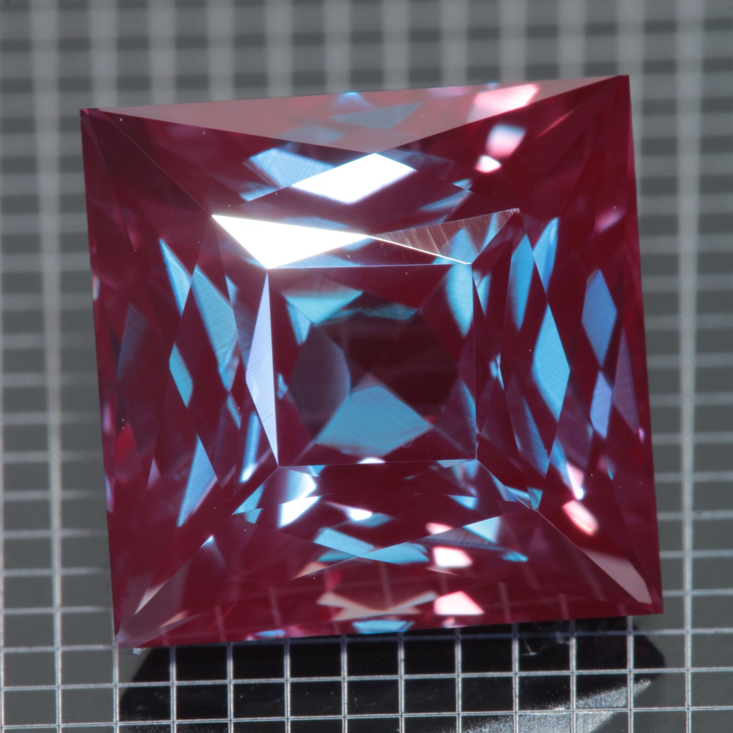 Laser Alexandrite Faceted Stones, Lab Created Red Glow Alexandrite