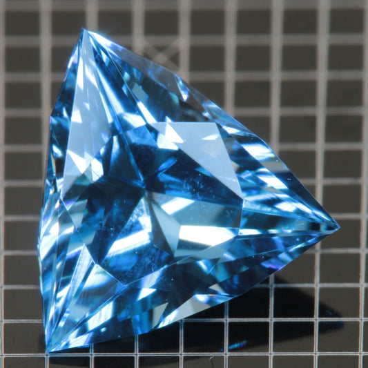 Faceted YbAG Blue Laser Garnet, Pure Ytterbium Rare Earth Garnet
