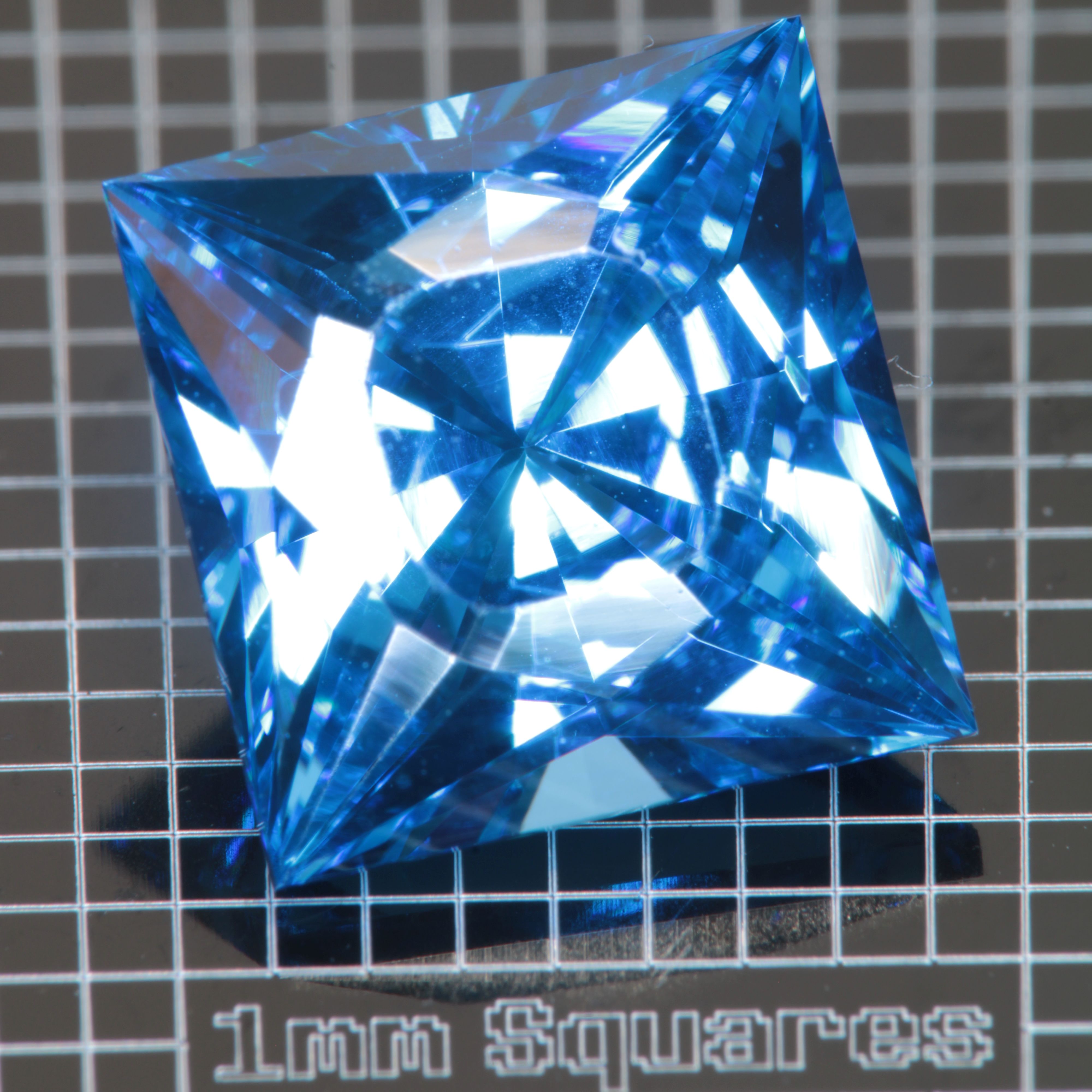 ビリヤード Go Jump(Cyan Gem) Faceted YbAG Blue Laser Garnet, Pure Ytterbium Rare Earth Garnet