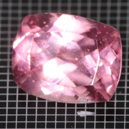 Bubbly Laser Ti:Sapphire Gems, Titanium Strawberry Sapphire Cut Stones