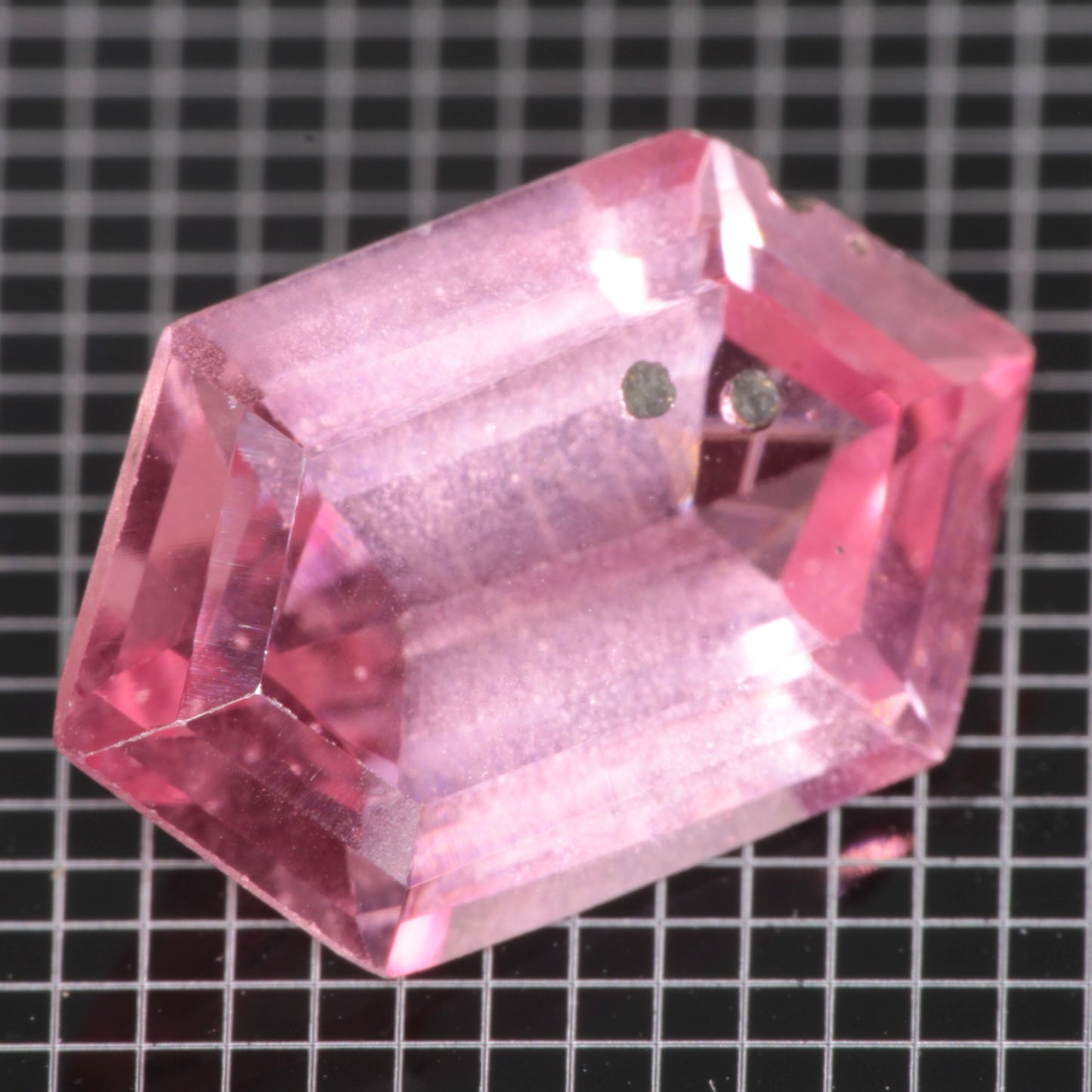 Bubbly Laser Ti:Sapphire Gems, Titanium Strawberry Sapphire Cut Stones
