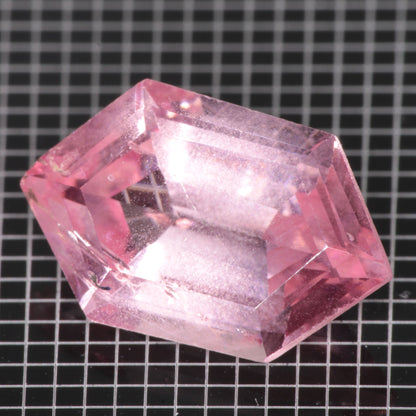 Bubbly Laser Ti:Sapphire Gems, Titanium Strawberry Sapphire Cut Stones