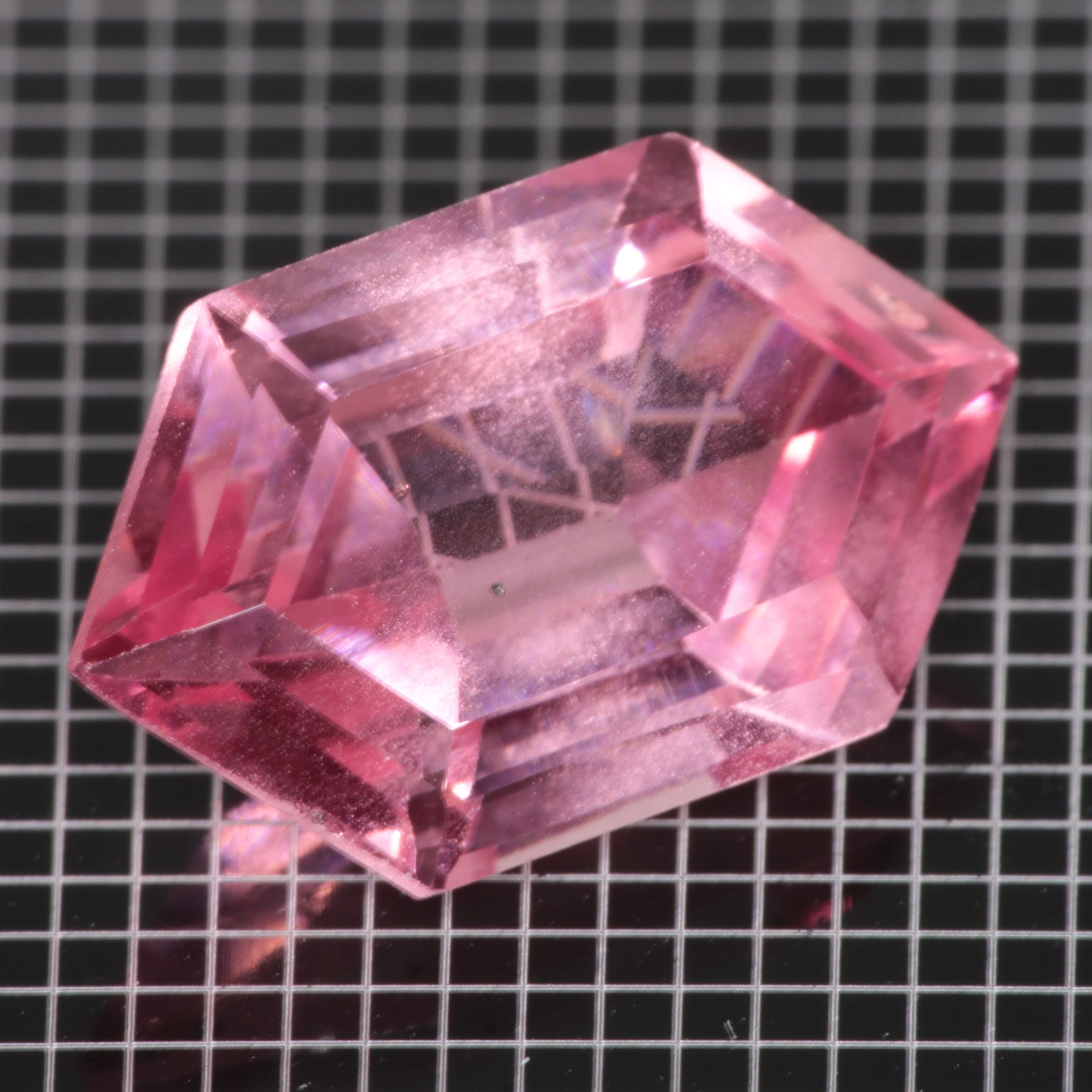 Bubbly Laser Ti:Sapphire Gems, Titanium Strawberry Sapphire Cut Stones