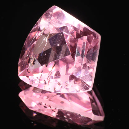 Bubbly Laser Ti:Sapphire Gems, Titanium Strawberry Sapphire Cut Stones