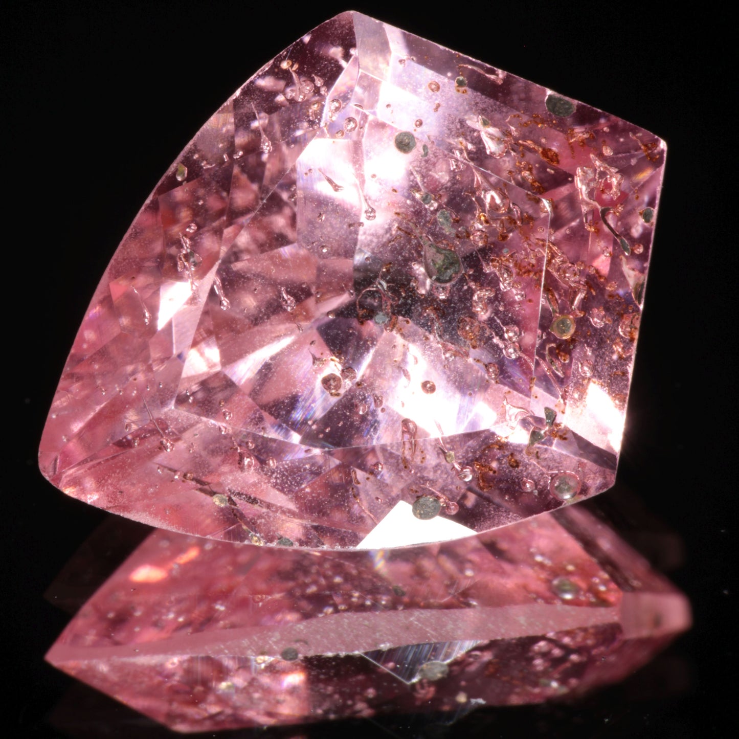Bubbly Laser Ti:Sapphire Gems, Titanium Strawberry Sapphire Cut Stones