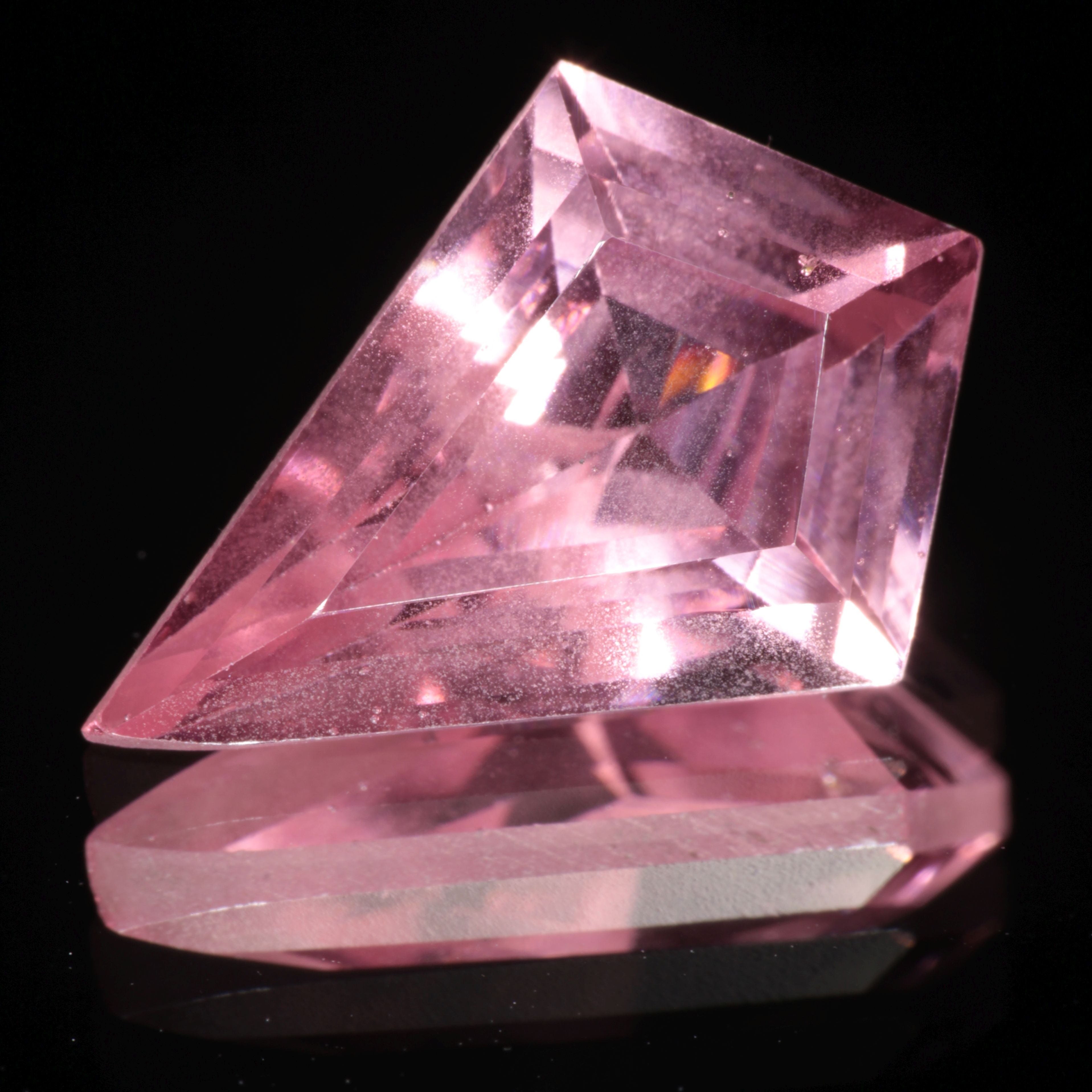 Bubbly Laser Ti:Sapphire Gems, Titanium Strawberry Sapphire Cut Stones