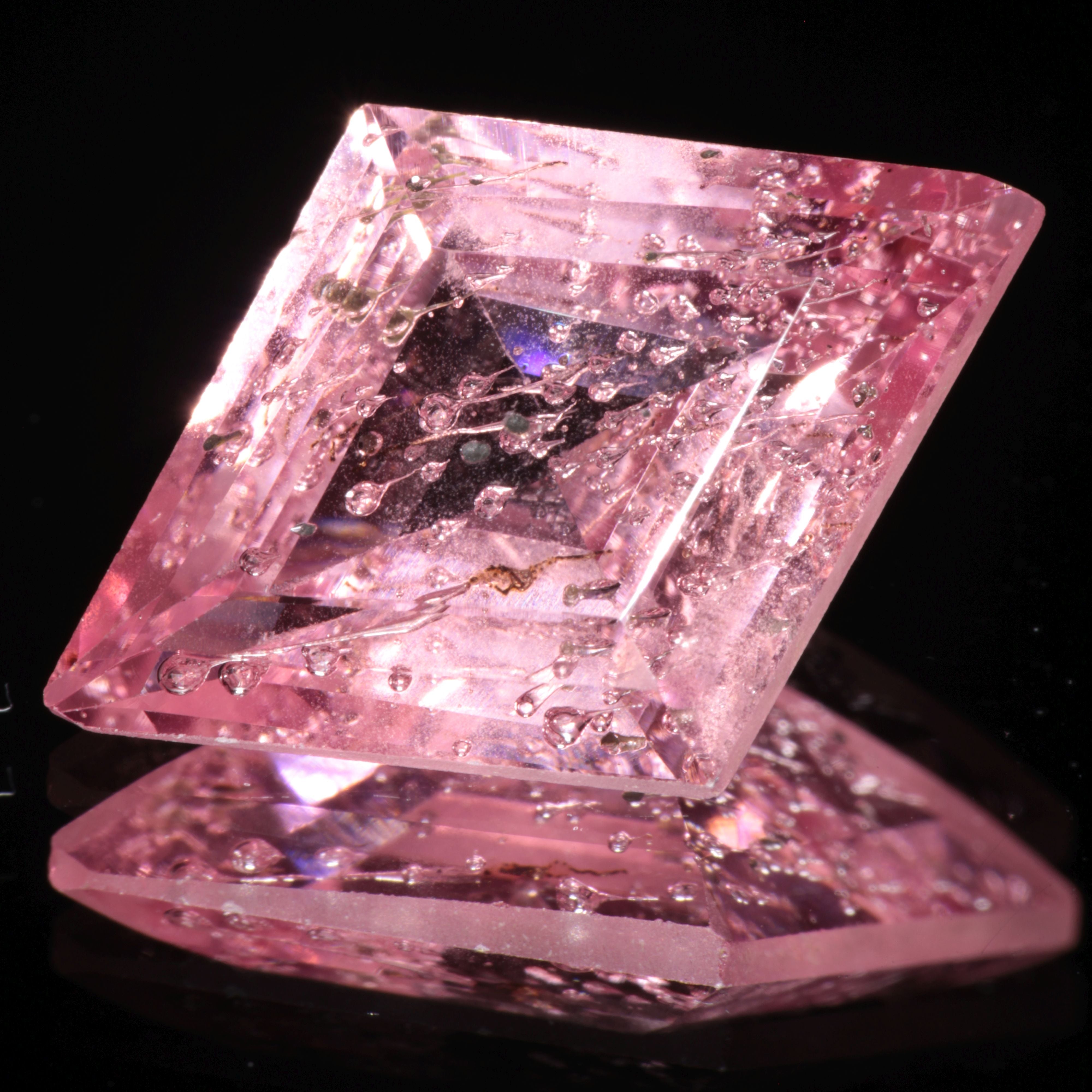 Bubbly Laser Ti:Sapphire Gems, Titanium Strawberry Sapphire Cut Stones