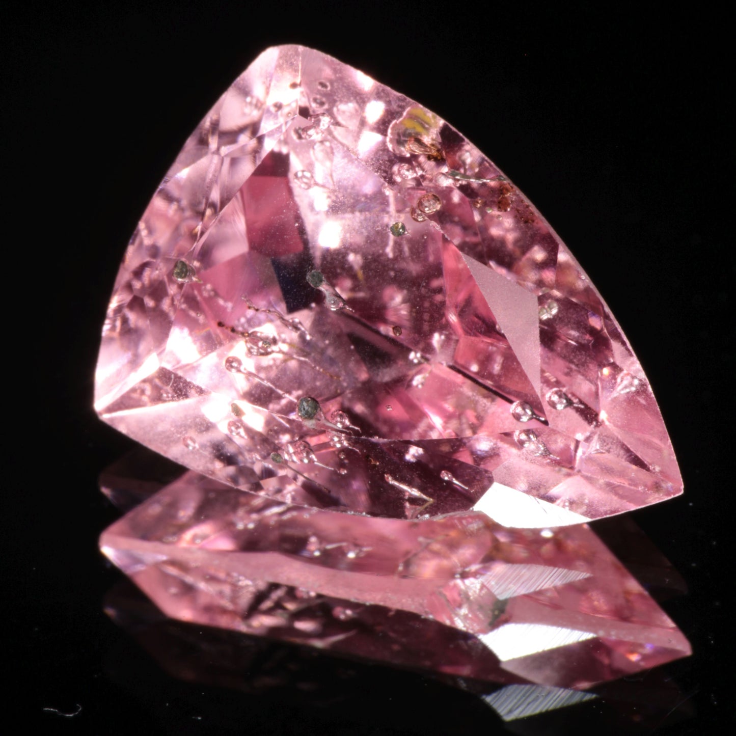 Bubbly Laser Ti:Sapphire Gems, Titanium Strawberry Sapphire Cut Stones