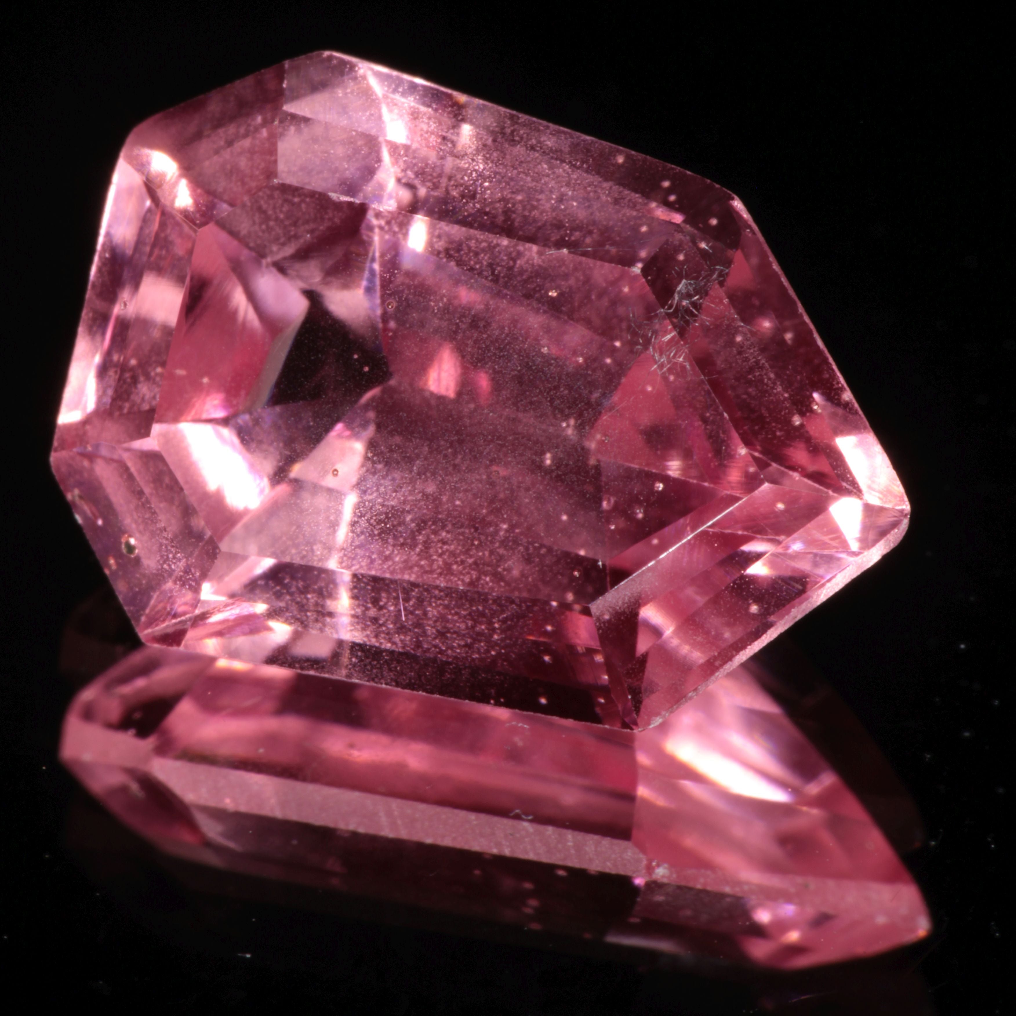 Bubbly Laser Ti:Sapphire Gems, Titanium Strawberry Sapphire Cut Stones