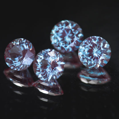 Faceted Round Alexandrite with Blue Axis Visible
