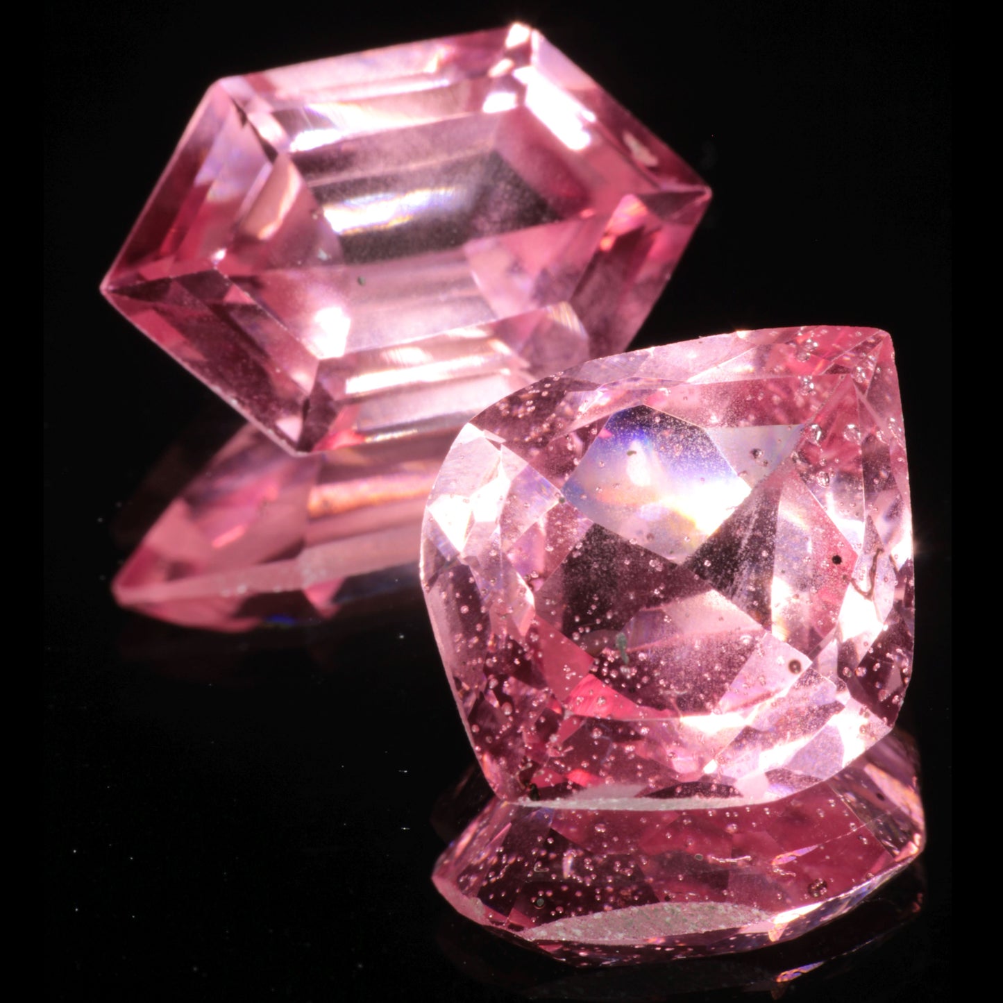 Bubbly Laser Ti:Sapphire Gems, Titanium Strawberry Sapphire Cut Stones
