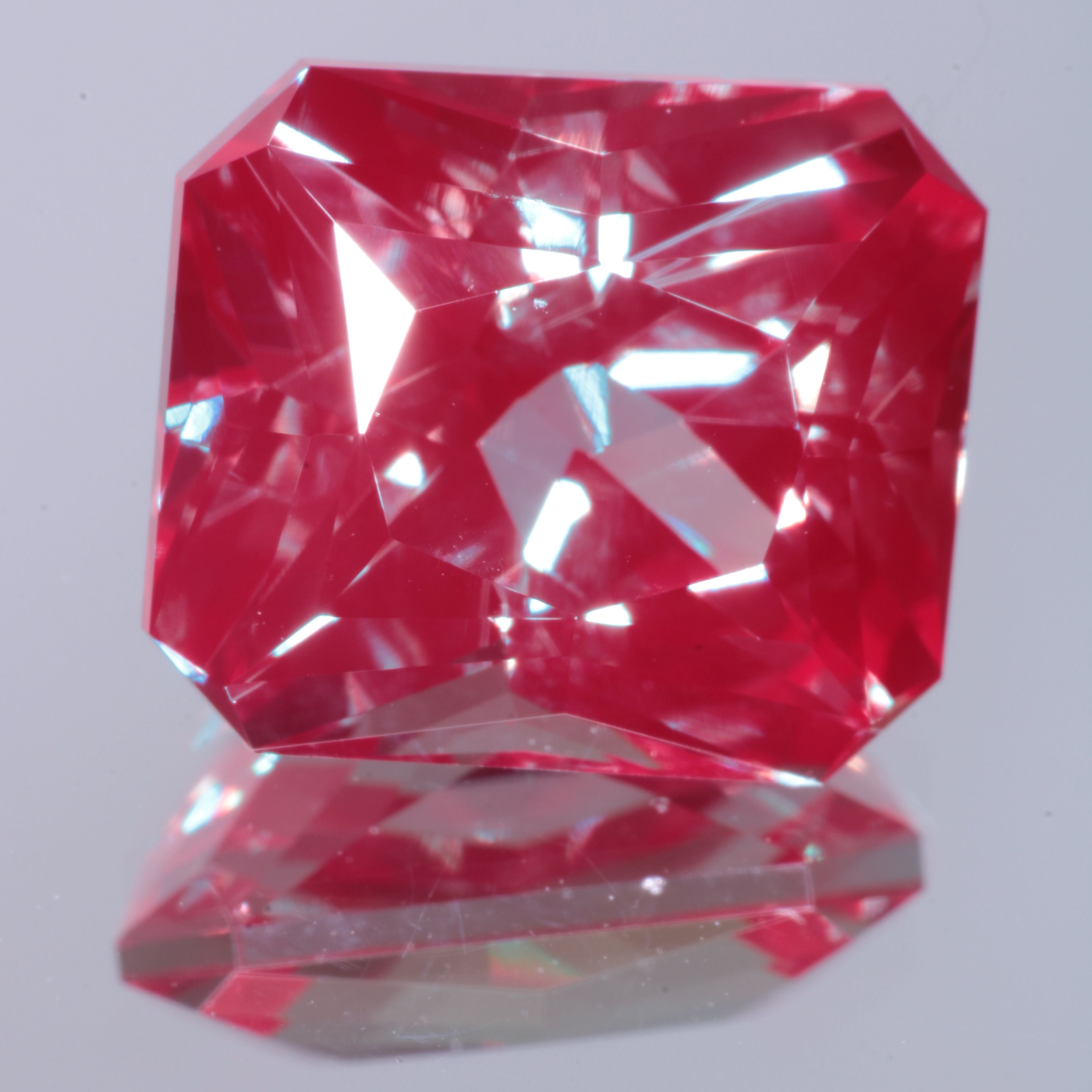 Laser Alexandrite Faceted Stones, Lab Created Red Glow Alexandrite