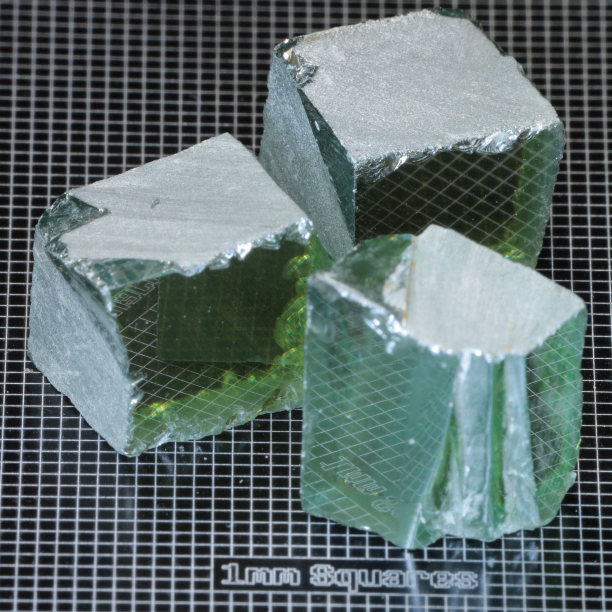 Dichroic Blue Yellow Moissanite Facet Rough
