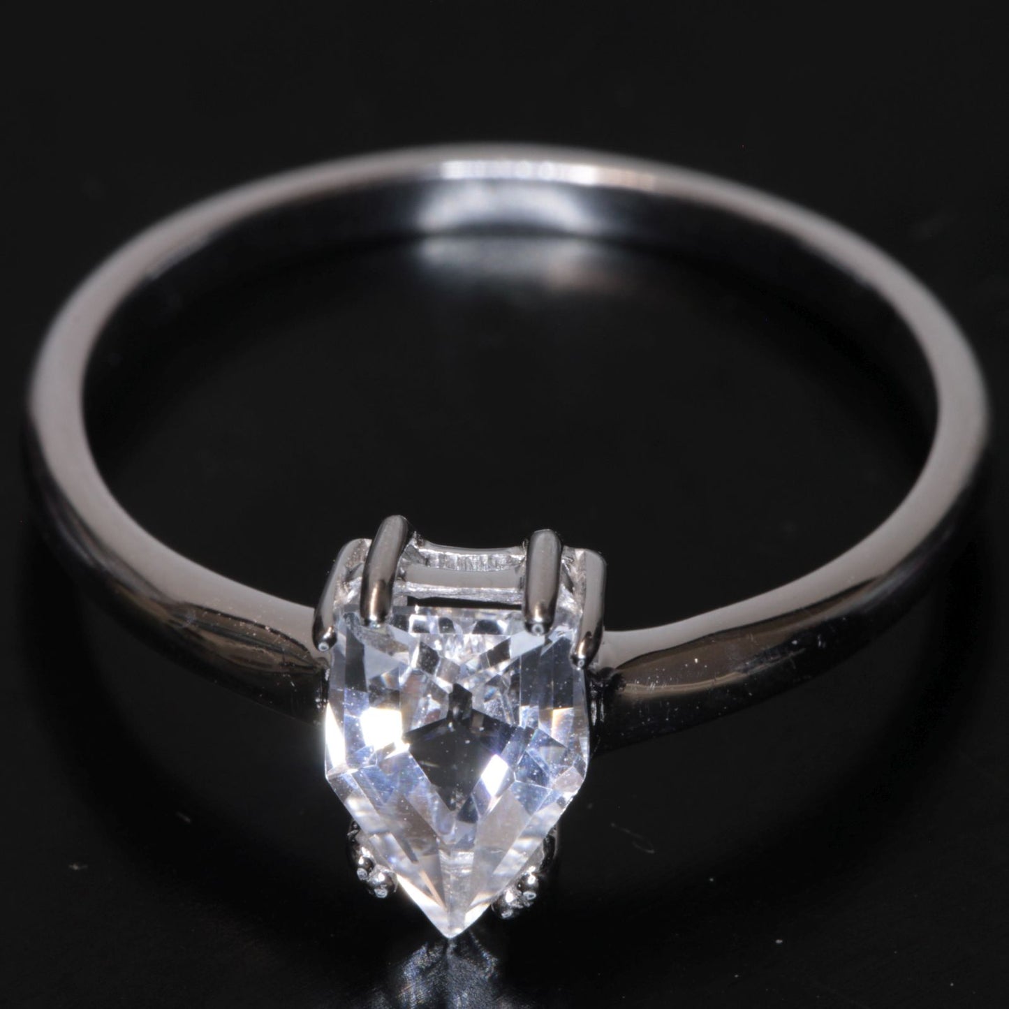 EOTS Cut F-35 Window Sapphire Rings in Sterling Silver (F35 Gem)