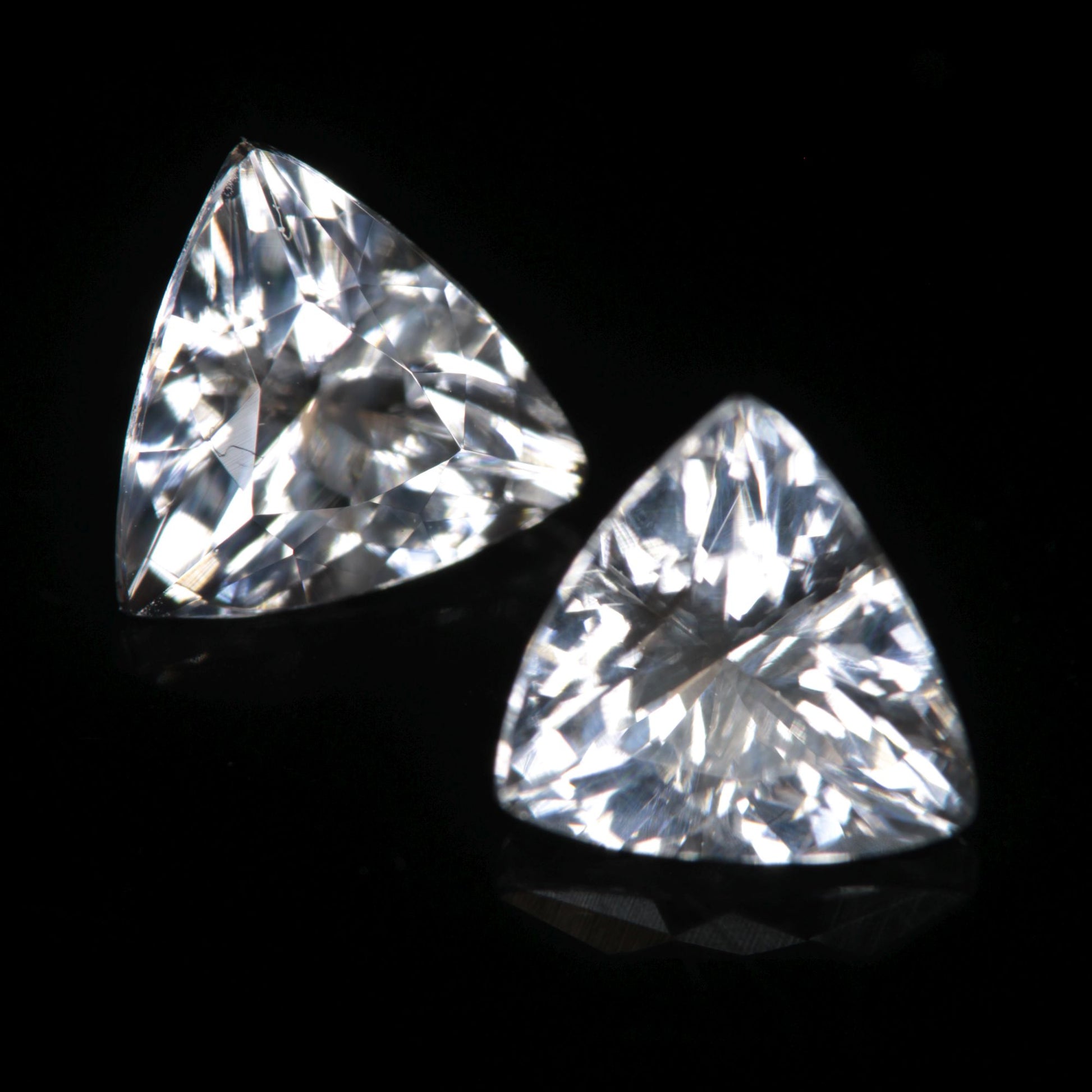 F-35 Window Sapphire Trillion Gem