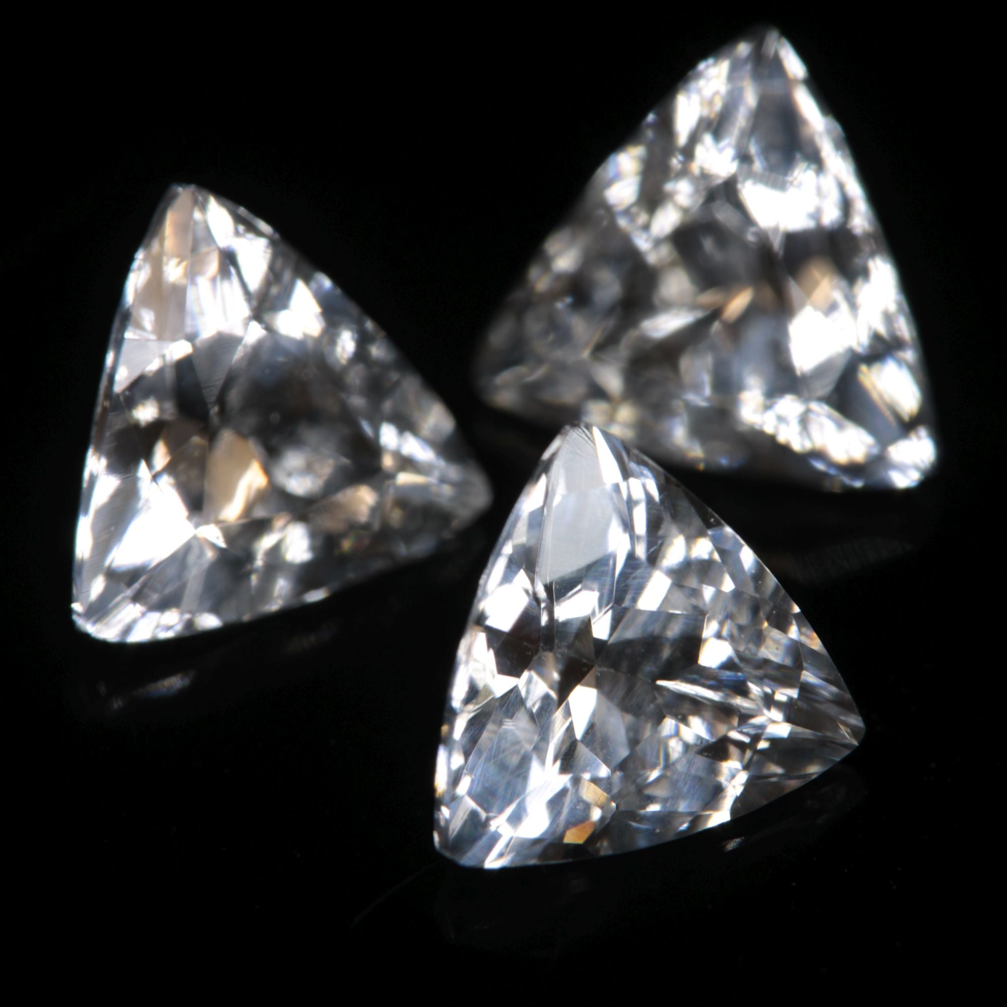 F-35 Window Sapphire Trillion Gem