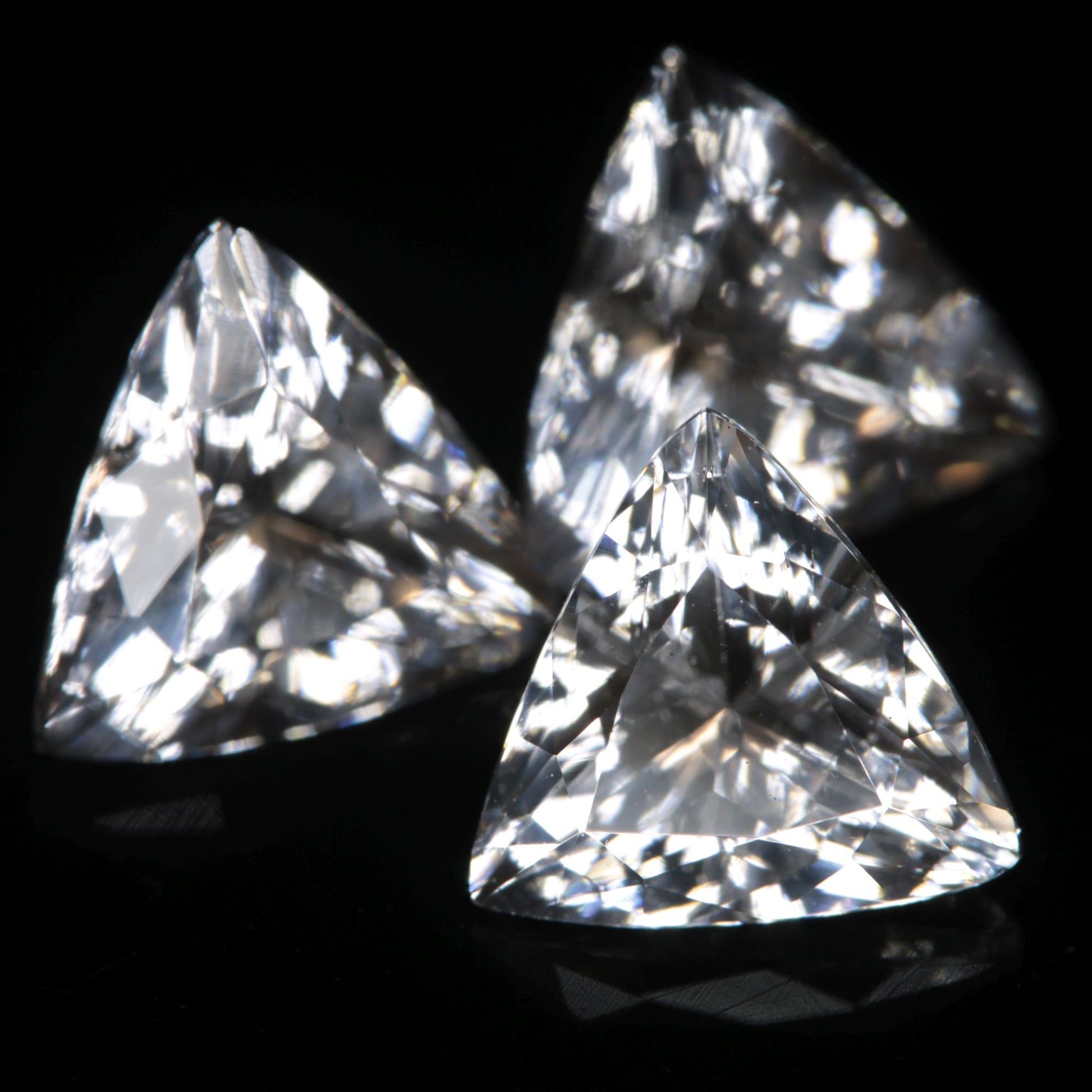 F-35 Window Sapphire Trillion Gem