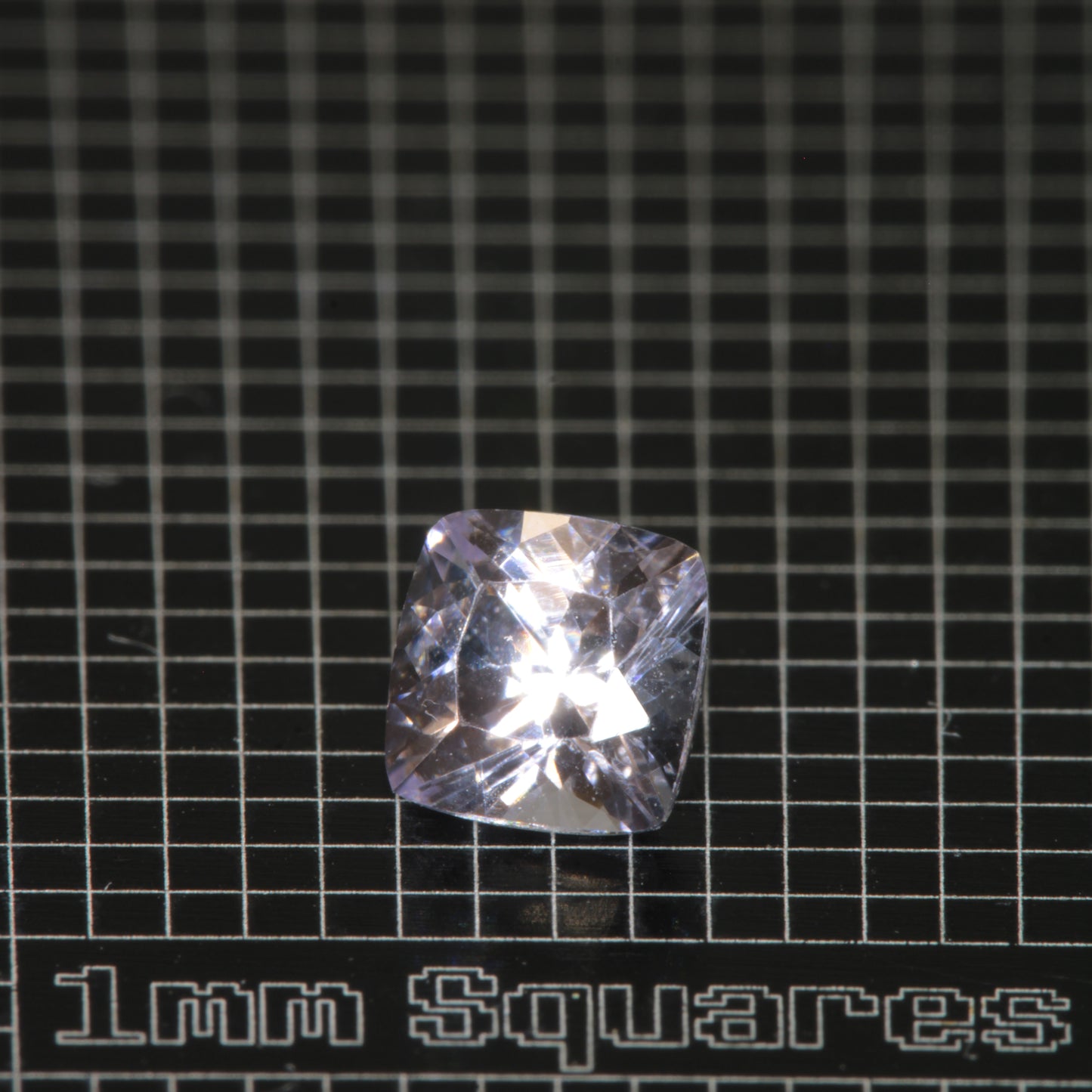 Pure Nd:YAG Calibrated Gems, Violet Laser Garnet Loose Stones