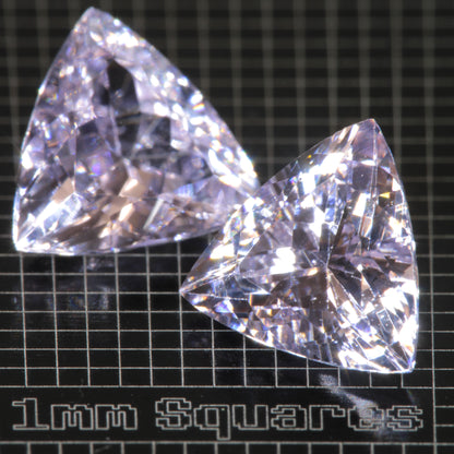 Pure Nd:YAG Calibrated Gems, Violet Laser Garnet Loose Stones