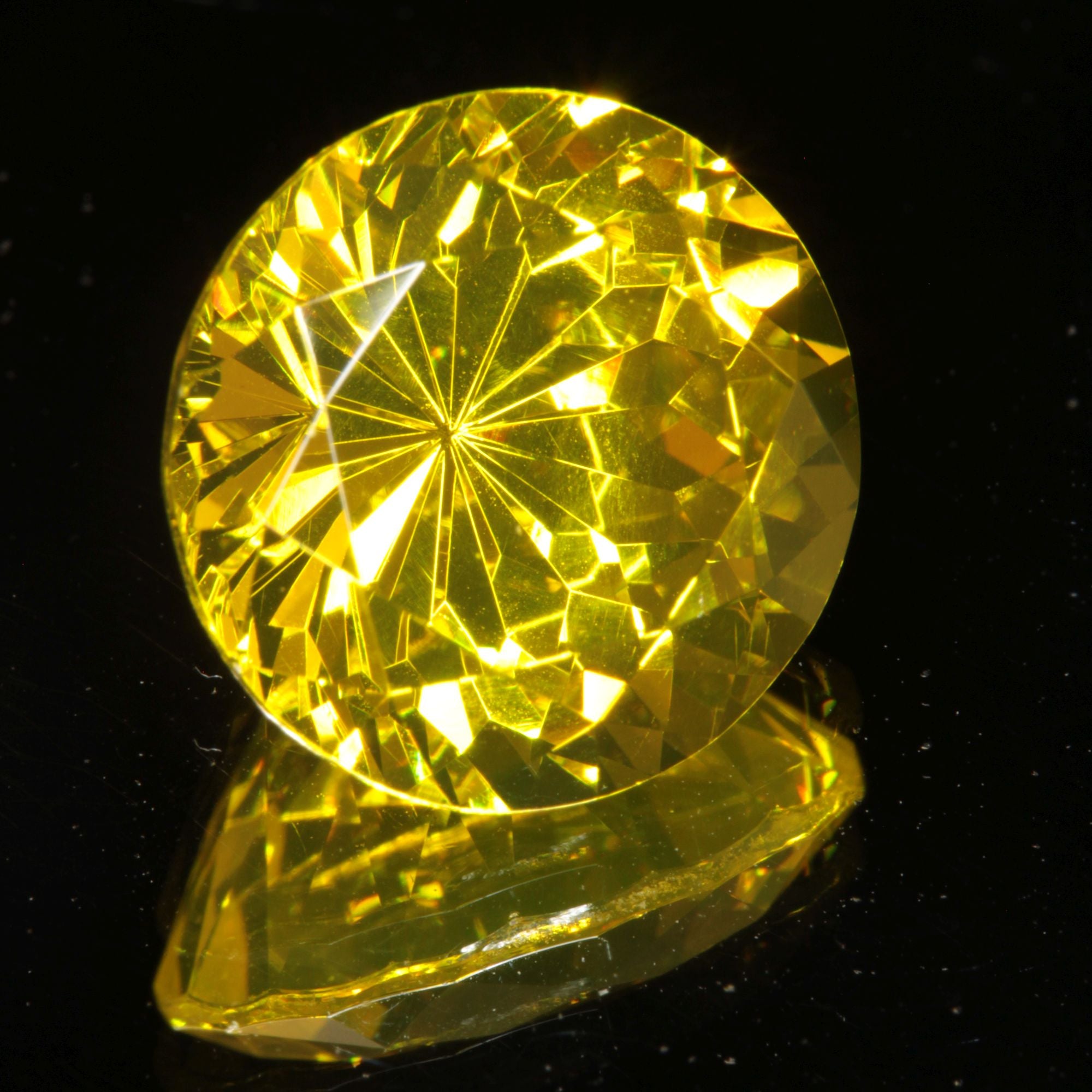 Golden Laser Garnet Faceted Stones, Ce+Nd YAG