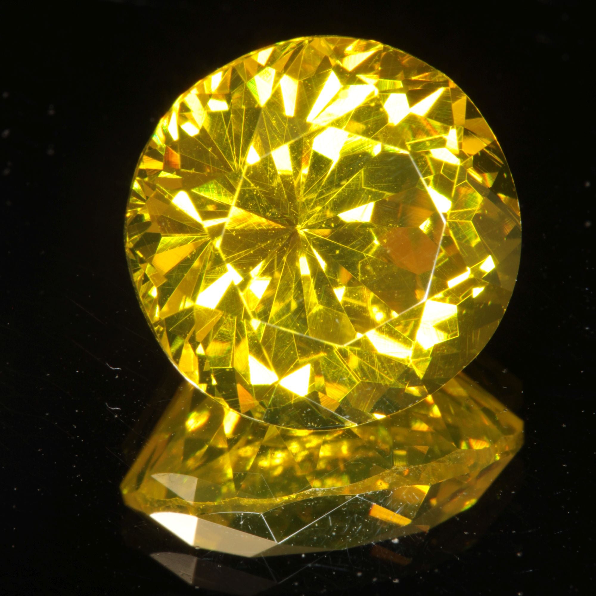 Golden Laser Garnet Faceted Stones, Ce+Nd YAG