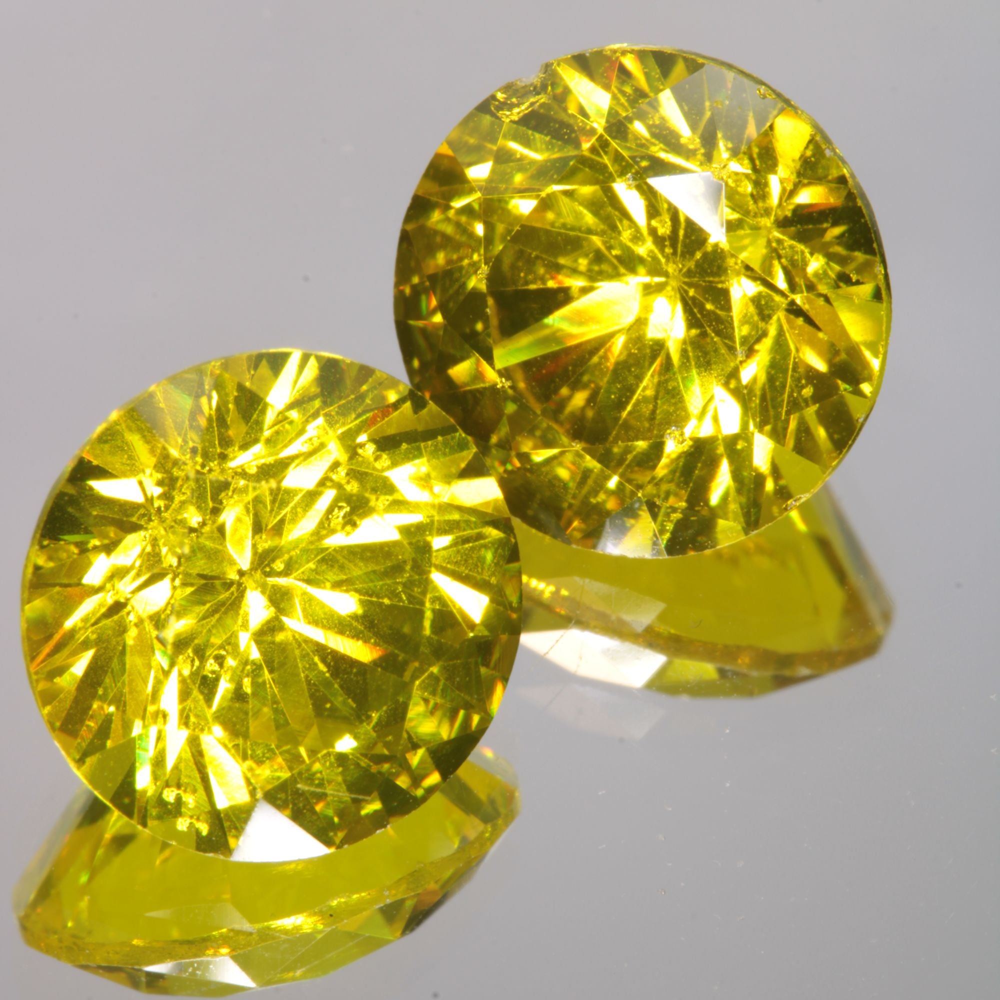 Golden Laser Garnet Faceted Stones, Ce+Nd YAG