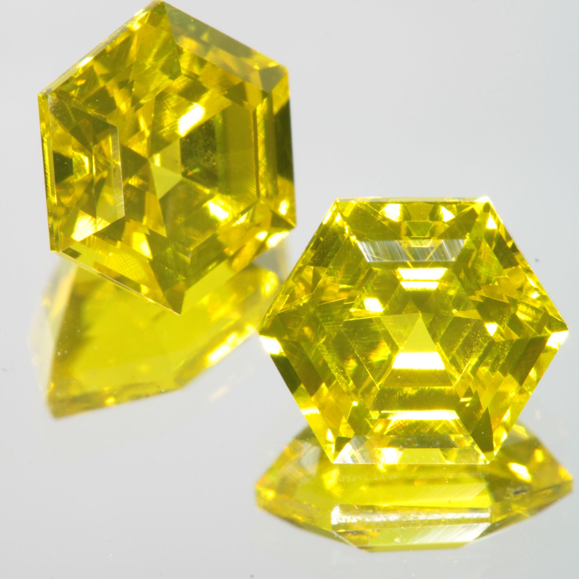 Golden Laser Garnet Faceted Stones, Ce+Nd YAG