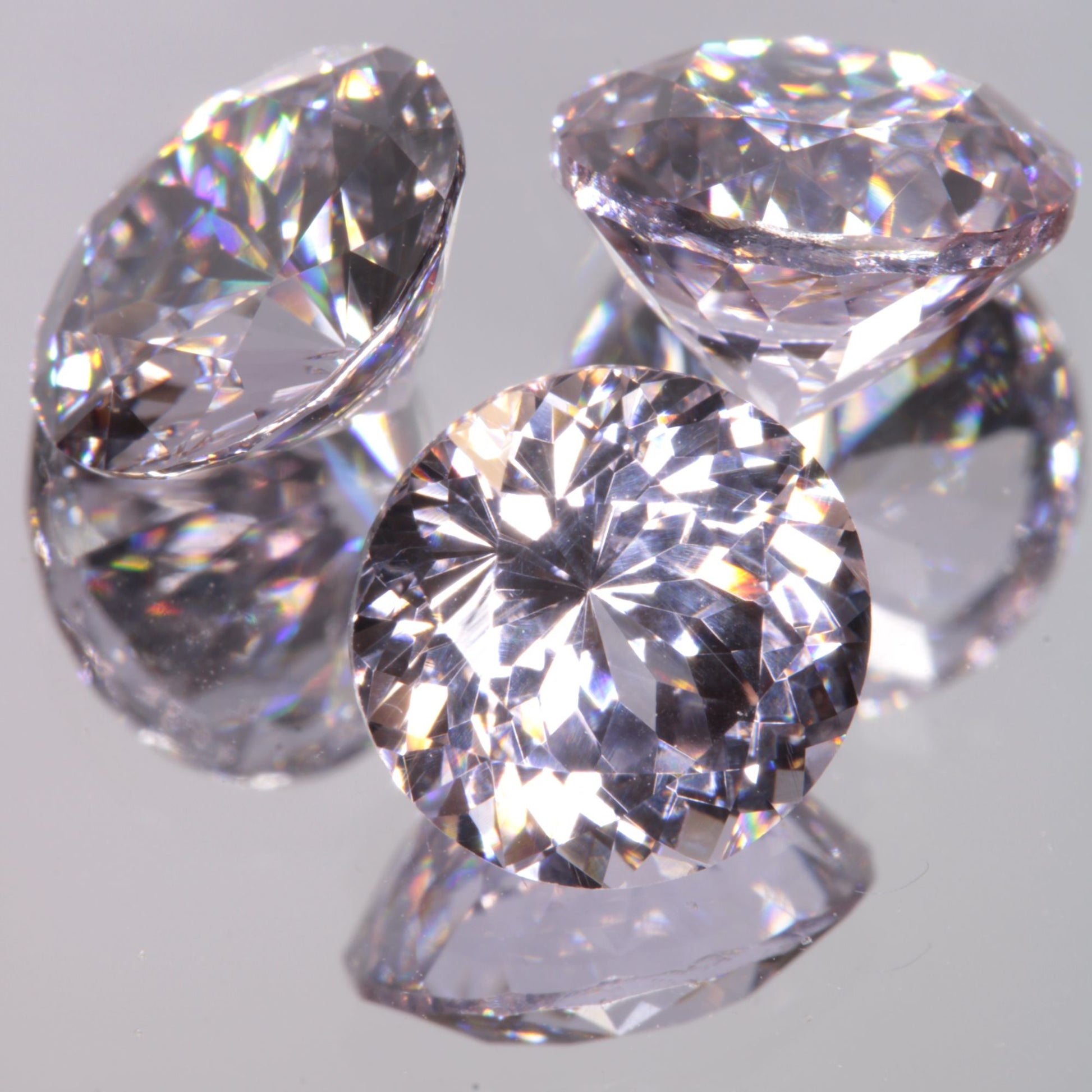 Faceted 7mm Round YAG:Nd:Ce Gemstone