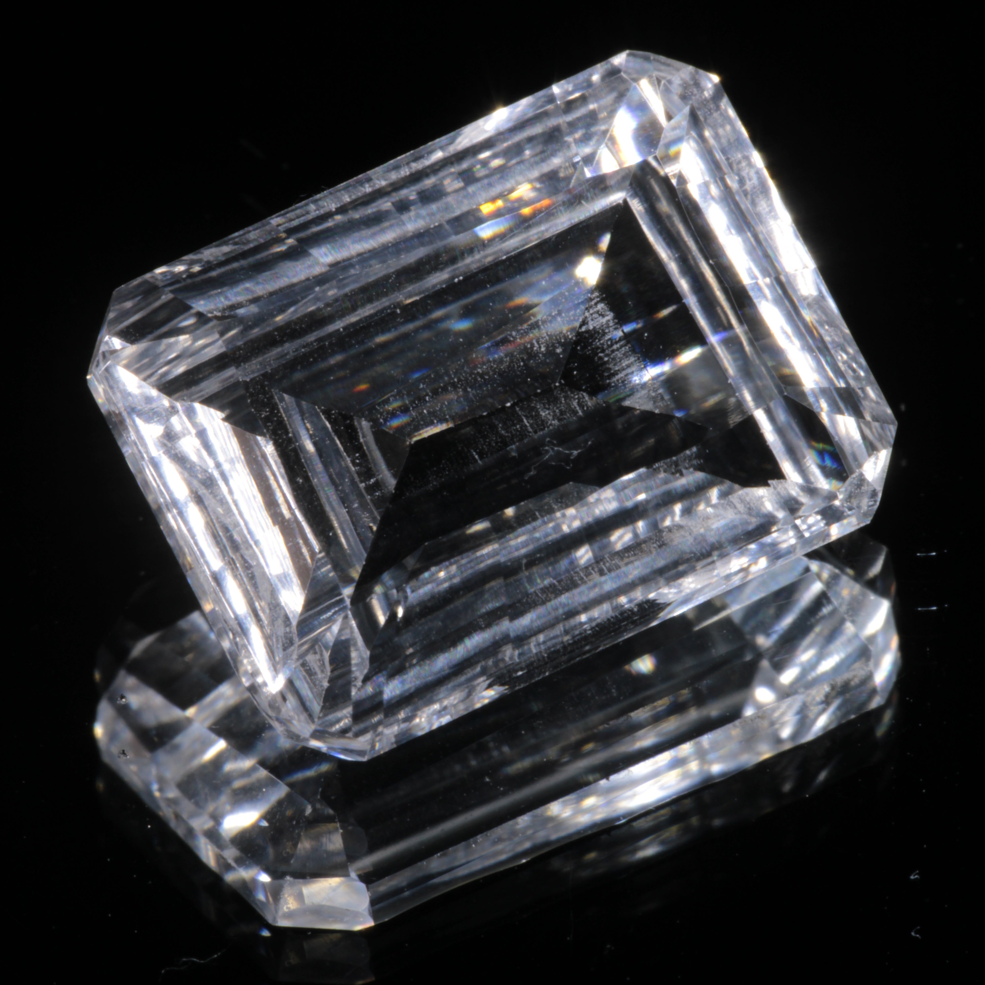 Faceted Colorless White Sapphire   Fantasy Cut Gem