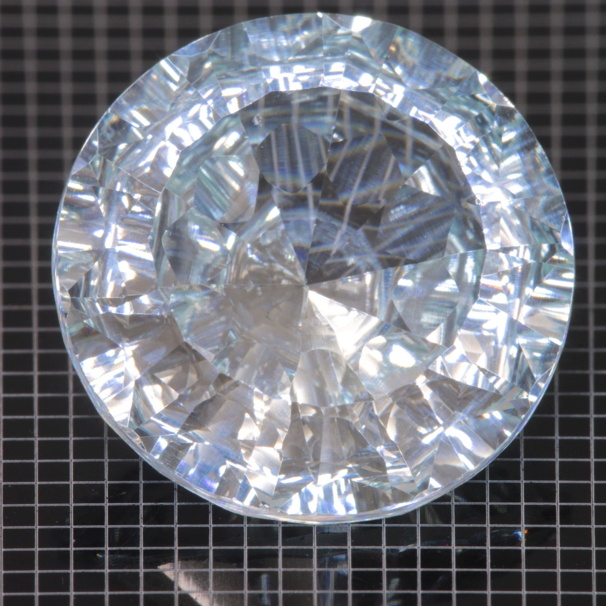 Faceted Yb:YAG Fantasy Round Gemstone