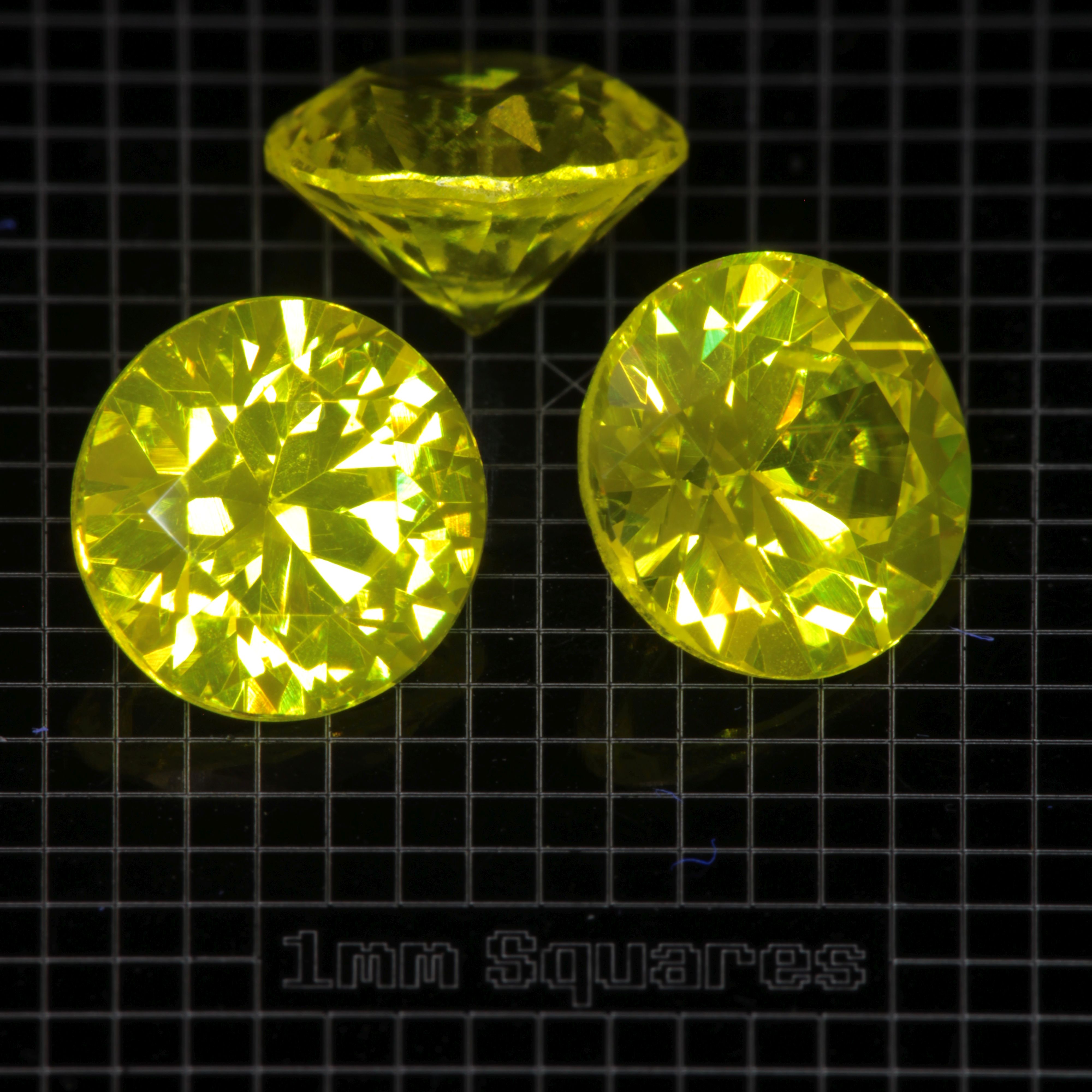Faceted GAGG:Ce Round gemstone