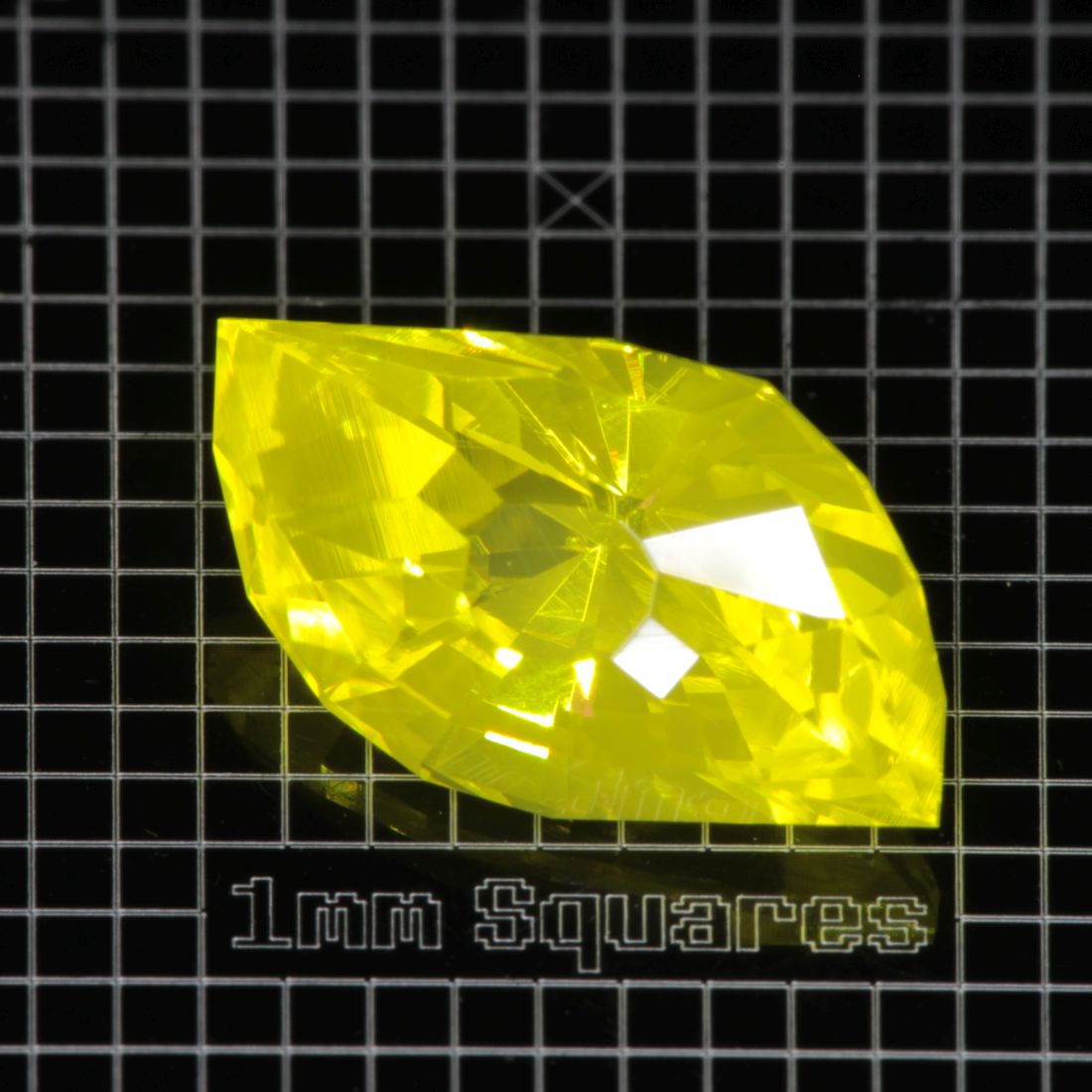 Yellow GAGG garnet Twist Eye gemstone