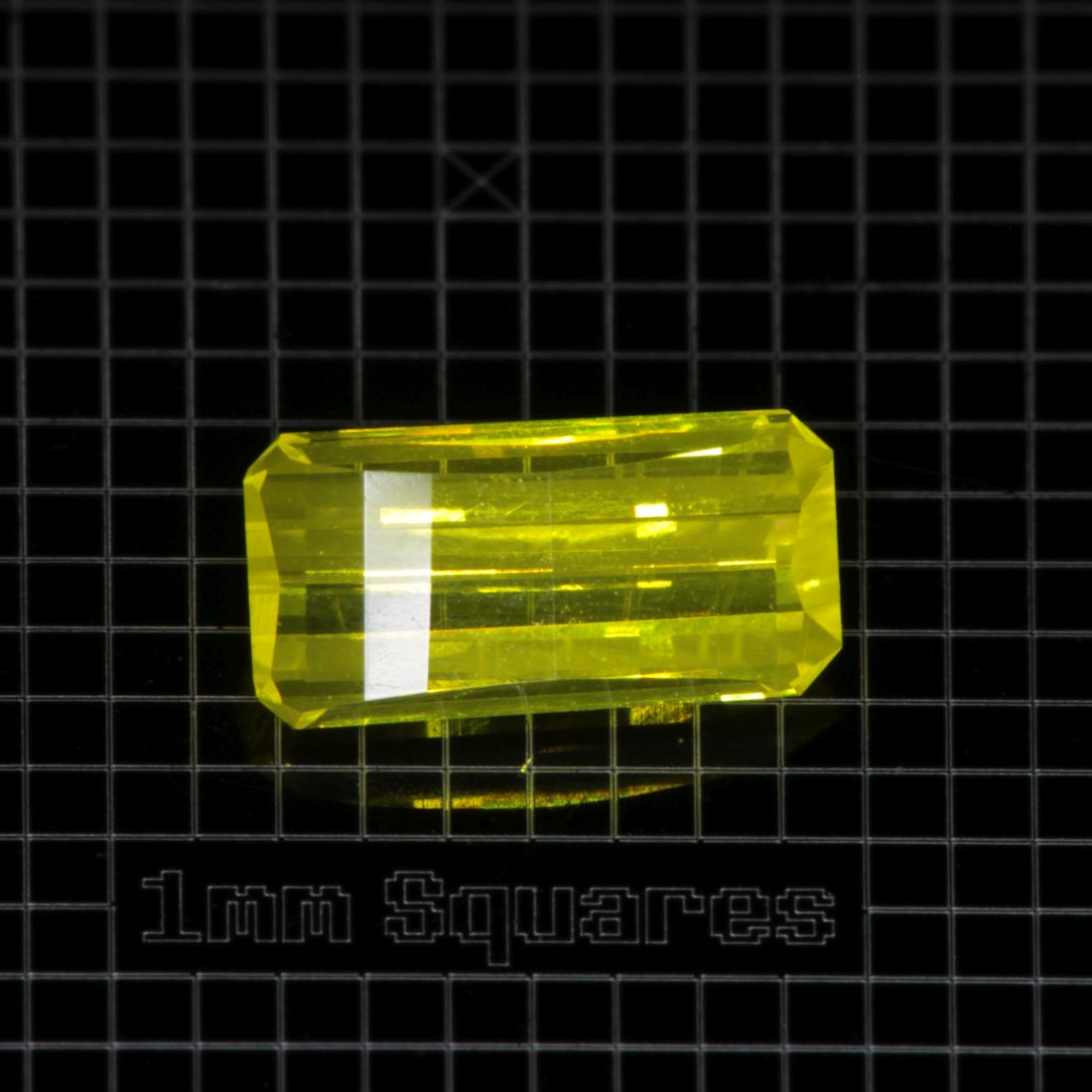 Yellow GAGG garnet Pixel gemstone