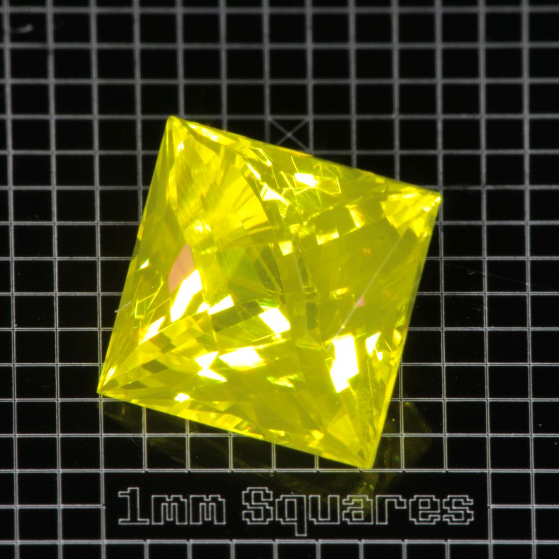 Yellow GAGG garnet Square gemstone