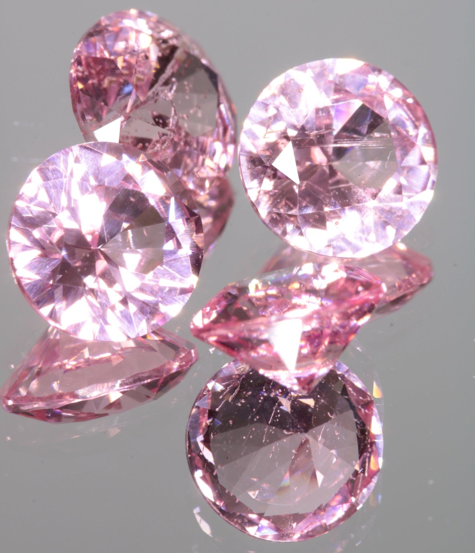 Bubbly Titanium Sapphire Round Gemstone