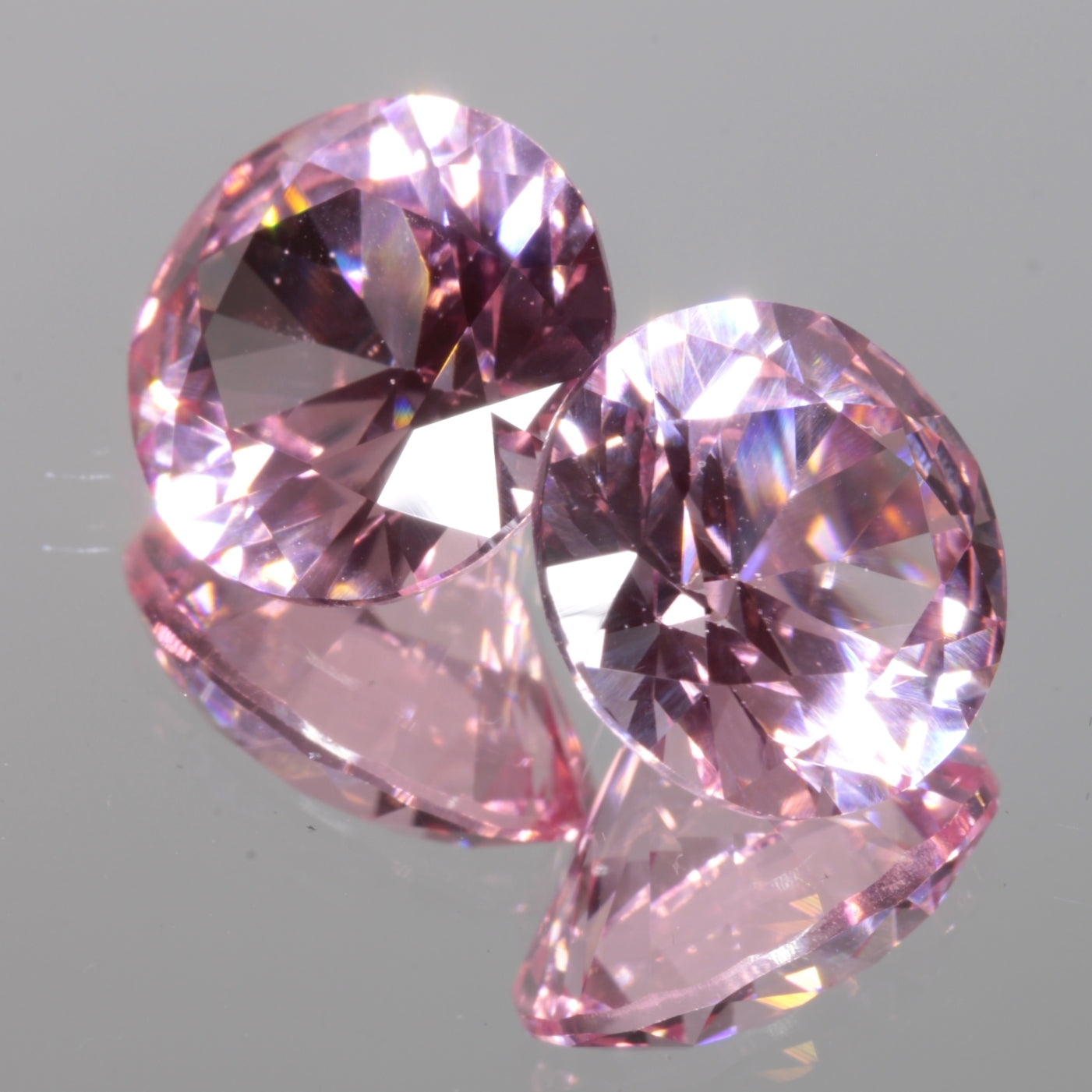Bubbly Titanium Sapphire Round Gemstone