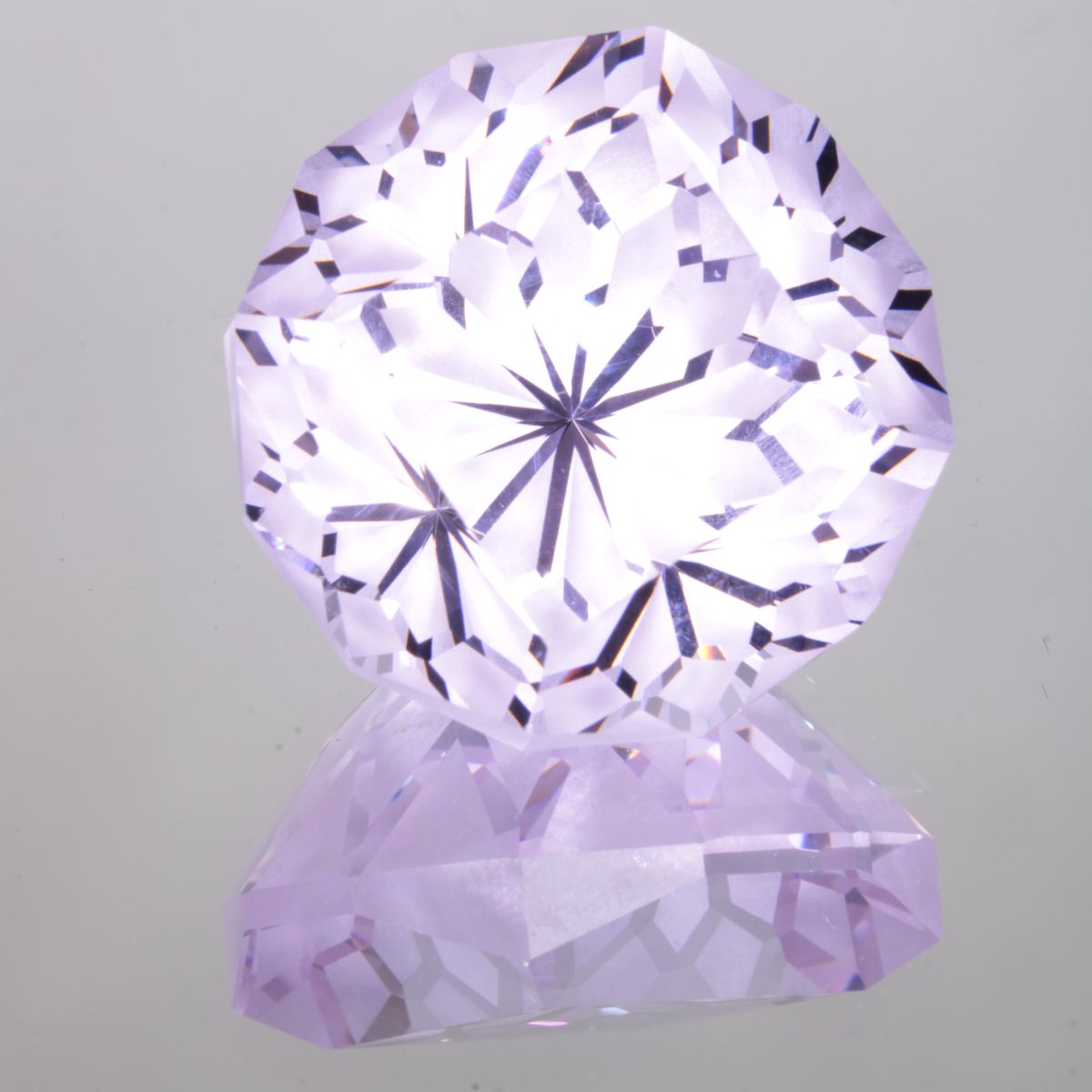 Faceted Flower Pattern Round Pure Nd:YAG Gem