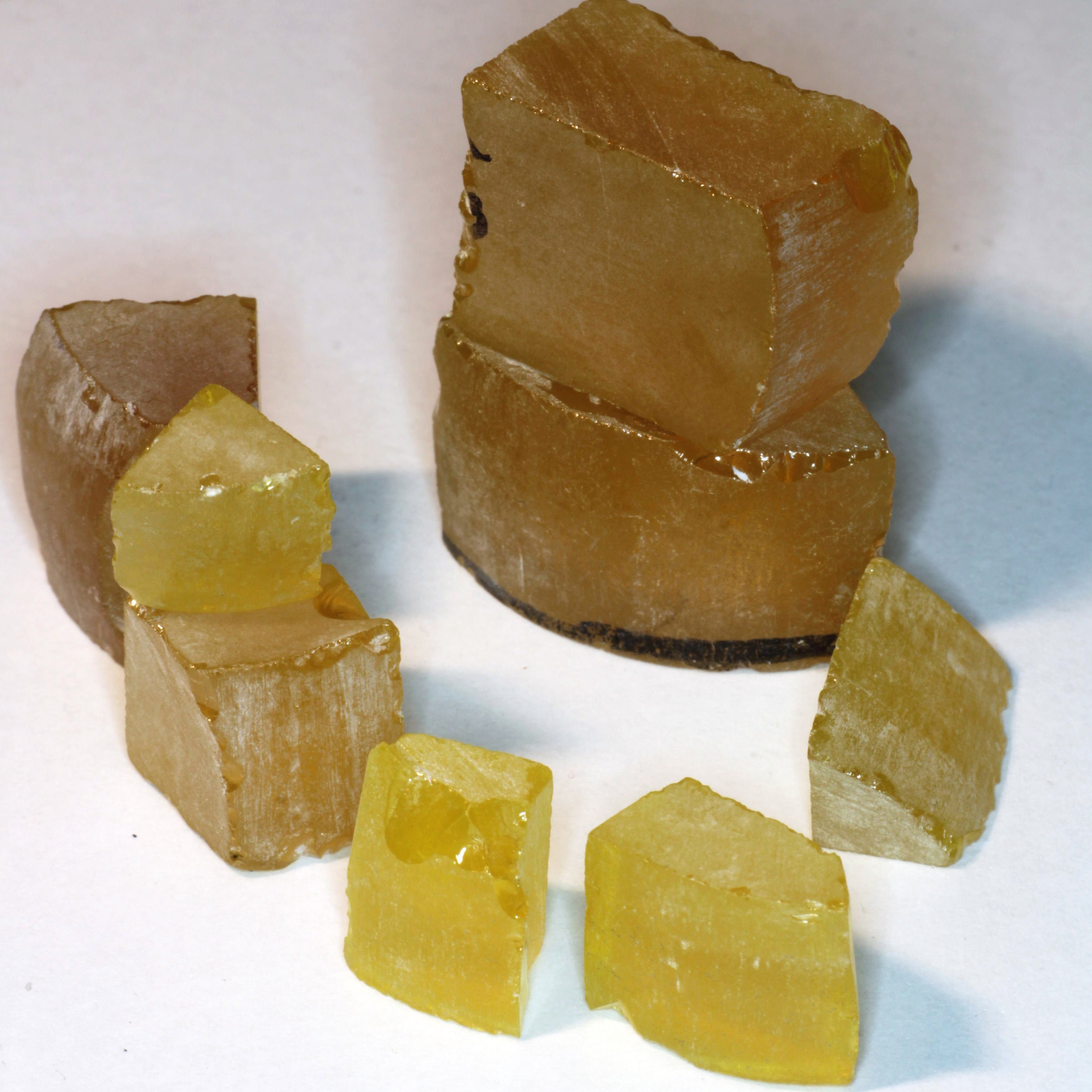 Facet Rough & Crystals – Gems Of Science