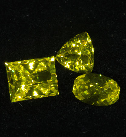 Glow in the Dark GAGG Lumogarnet High Glow Loose Faceted Stones