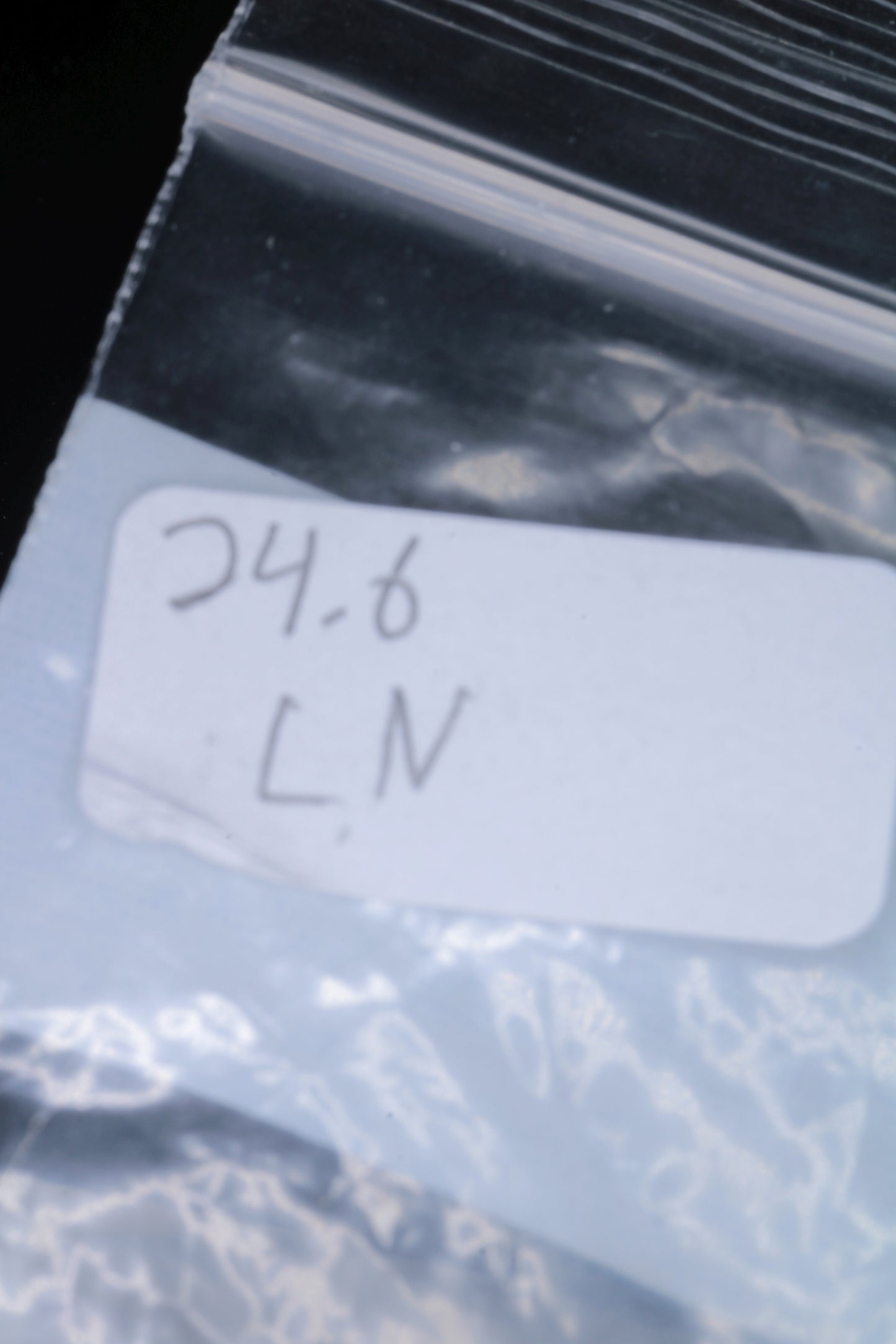 Lithium Niobate Facet Rough, High Brilliance and Dispersion