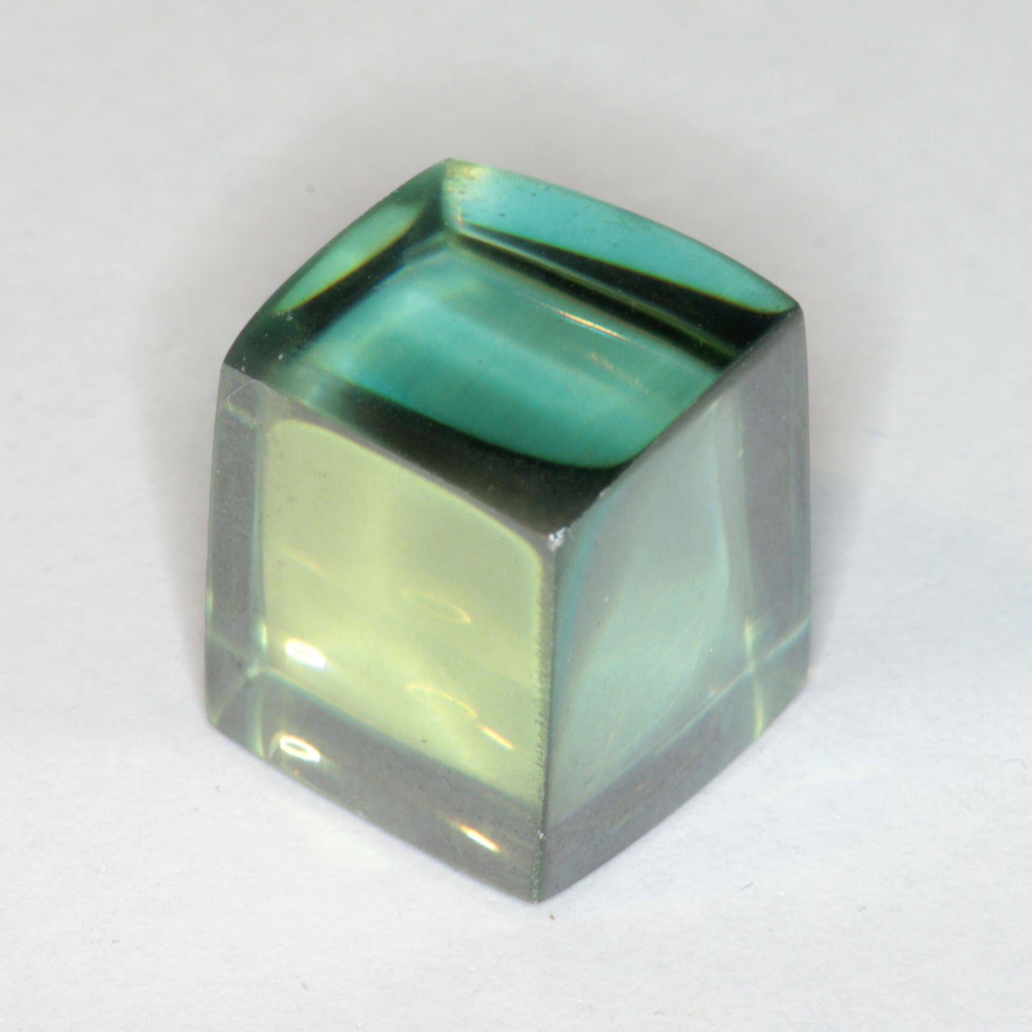 Dichroic Blue Yellow Moissanite Facet Rough