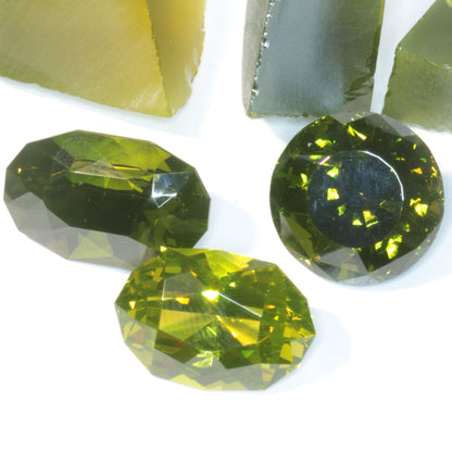 Zombie Garnet, Yellow Green Laser Garnet Faceted Stones, Ce+?? YAG