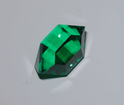 Retro Pixel RetroHex Cut Green Laser Garnet 10ct