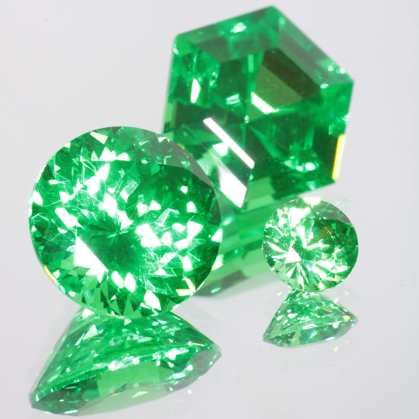 Vivid Green Laser Garnet, Vanadium YAG