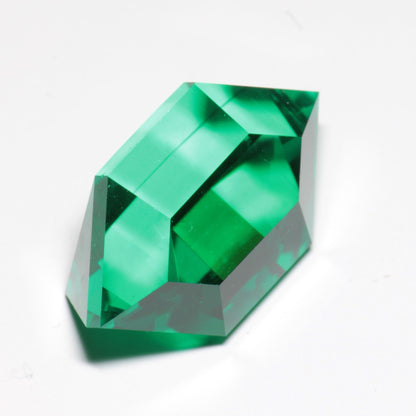 Retro Pixel RetroHex Cut Green Laser Garnet 10ct