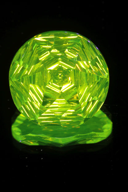 Fantasy Cut LuAG Gems, Green Lumogarnet