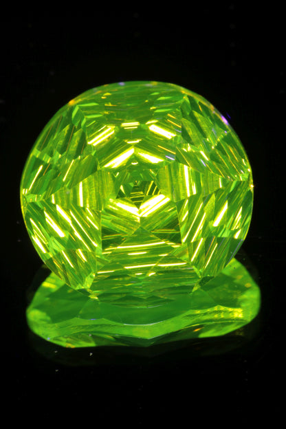 Fantasy Cut LuAG Gems, Green Lumogarnet