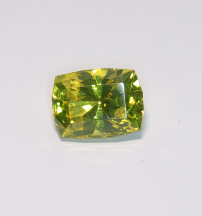 Golden Laser Garnet Faceted Stones, Nd+Ce YAG