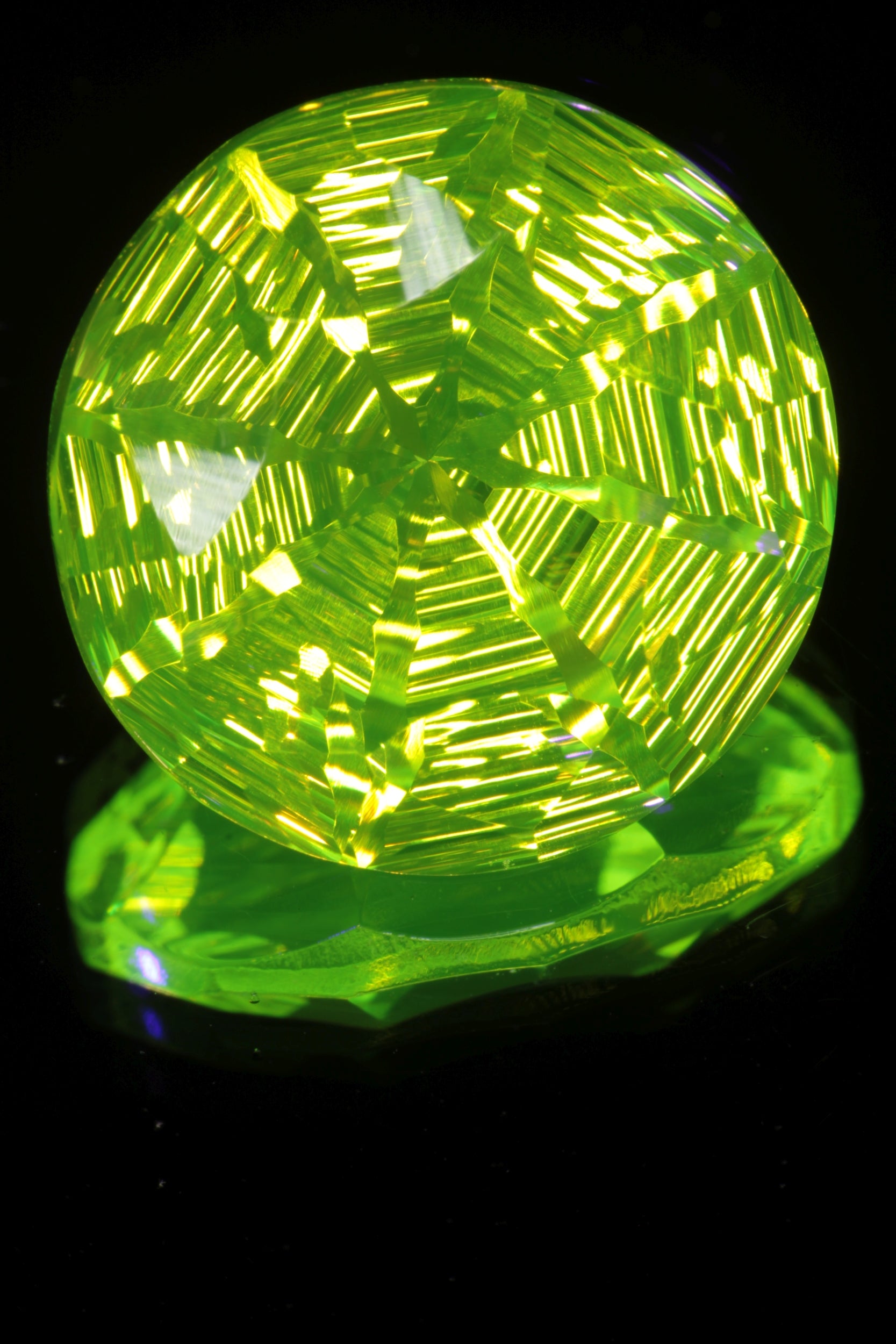 Fantasy Cut LuAG Gems, Green Lumogarnet